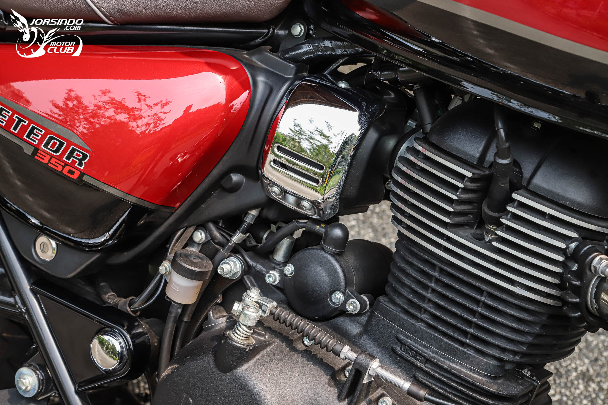 穿越時空的英倫文物！Royal Enfield Bullet / Classic / Meteor 350 試駕1574|小老婆汽機車資訊網