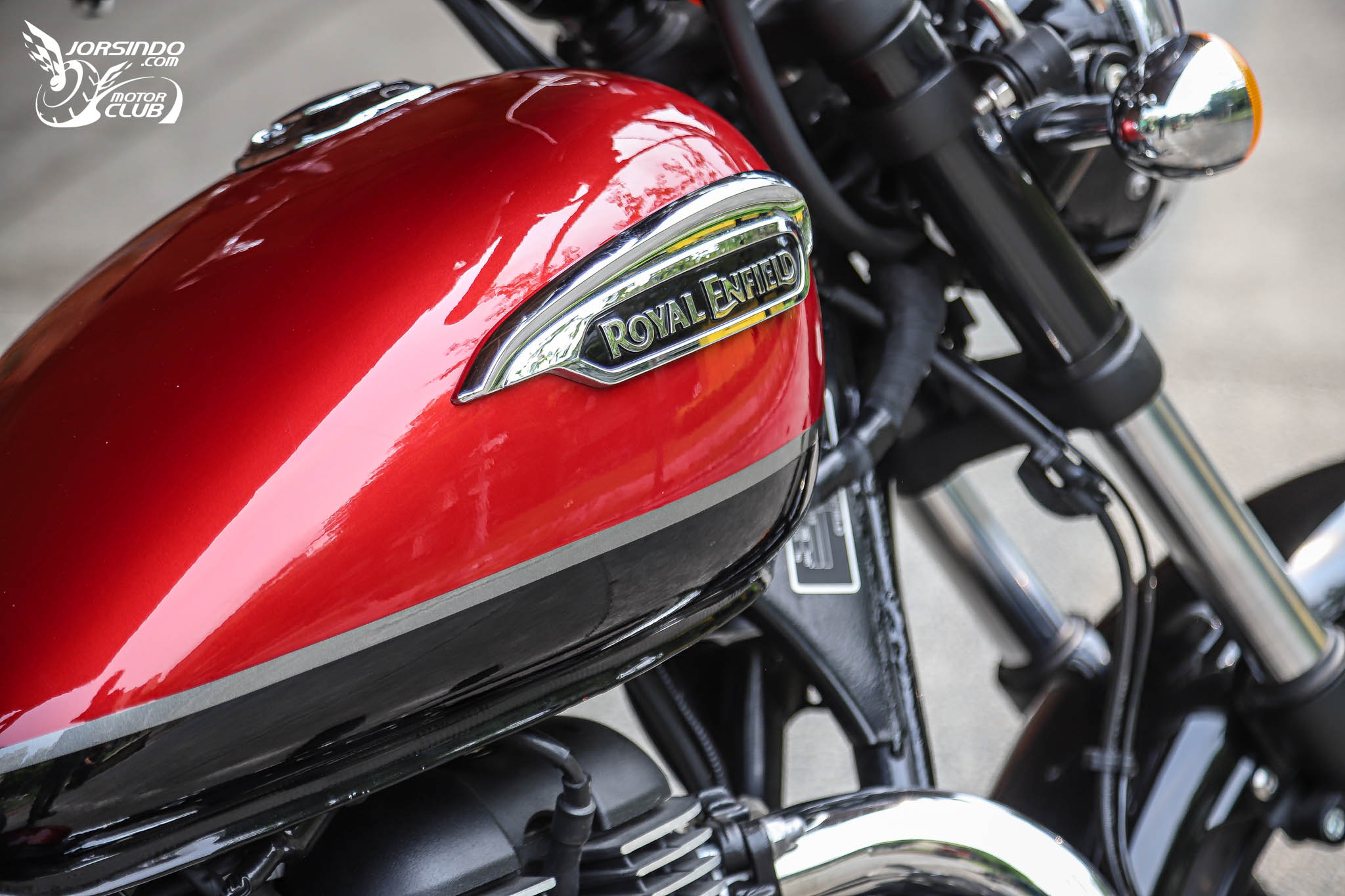 穿越時空的英倫文物！Royal Enfield Bullet / Classic / Meteor 350 試駕1090|小老婆汽機車資訊網