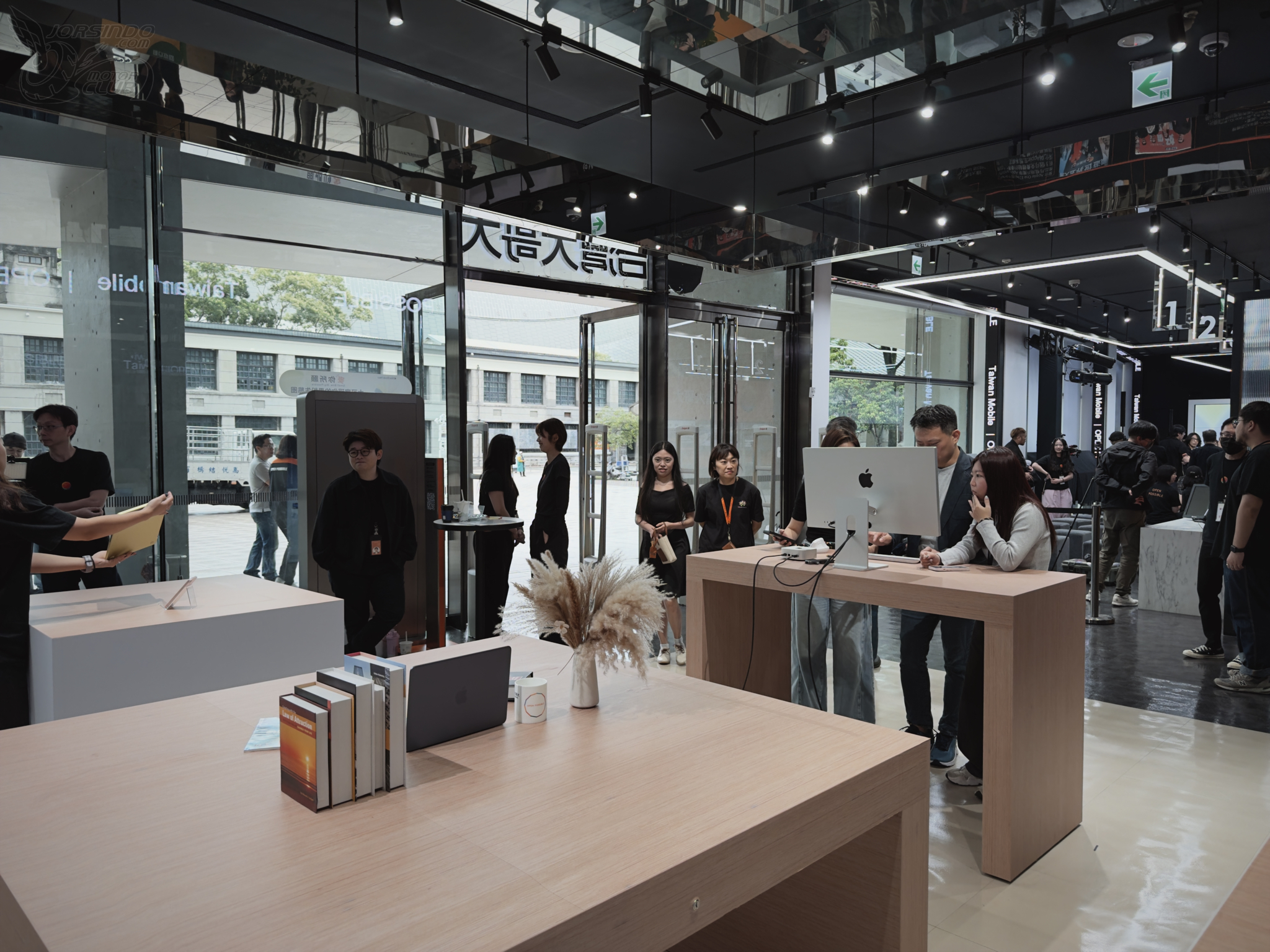 台灣大哥大電信首賣 Mac！ 0 元入手 MacBook Neo 不是夢3622|Apple,MacBook Neo,MacBook,MacBook Air,台灣大哥大,台灣大,MacApple小老婆汽機車資訊網
