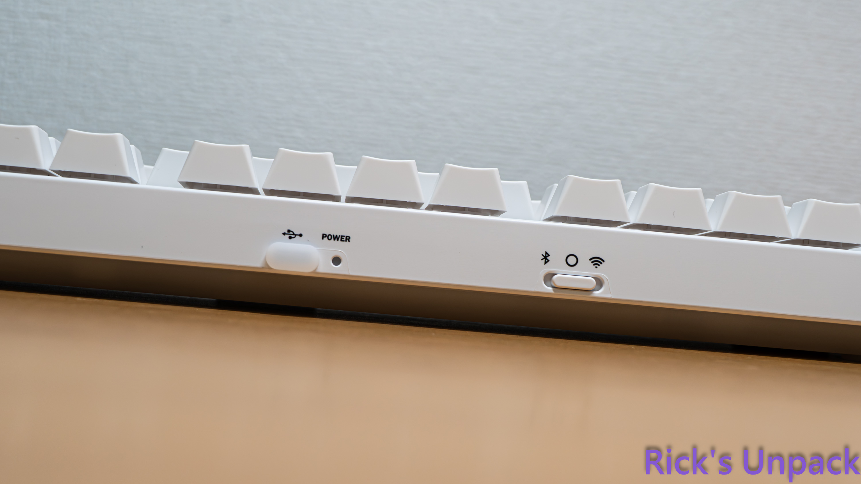 【開箱】IP54無線三模多工鍵盤 | CHERRY XTRFY K37 RGB WIRELESS7235|小老婆汽機車資訊網