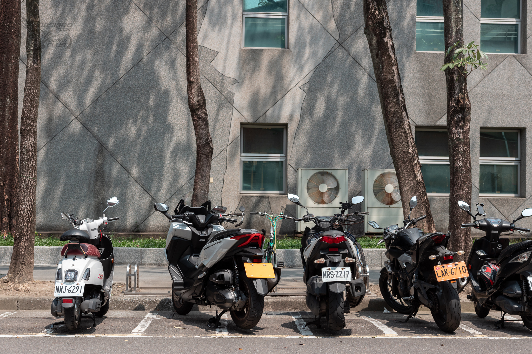 重機停車大解禁！HONDA Forza 350 / ADV 350 的全新通勤體驗3730|小老婆汽機車資訊網