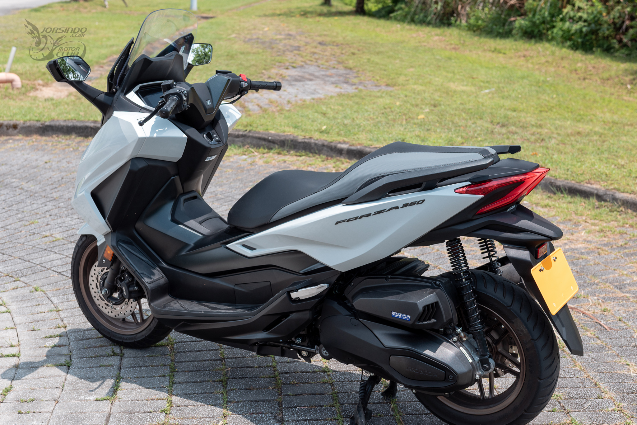 重機停車大解禁！HONDA Forza 350 / ADV 350 的全新通勤體驗1208|小老婆汽機車資訊網