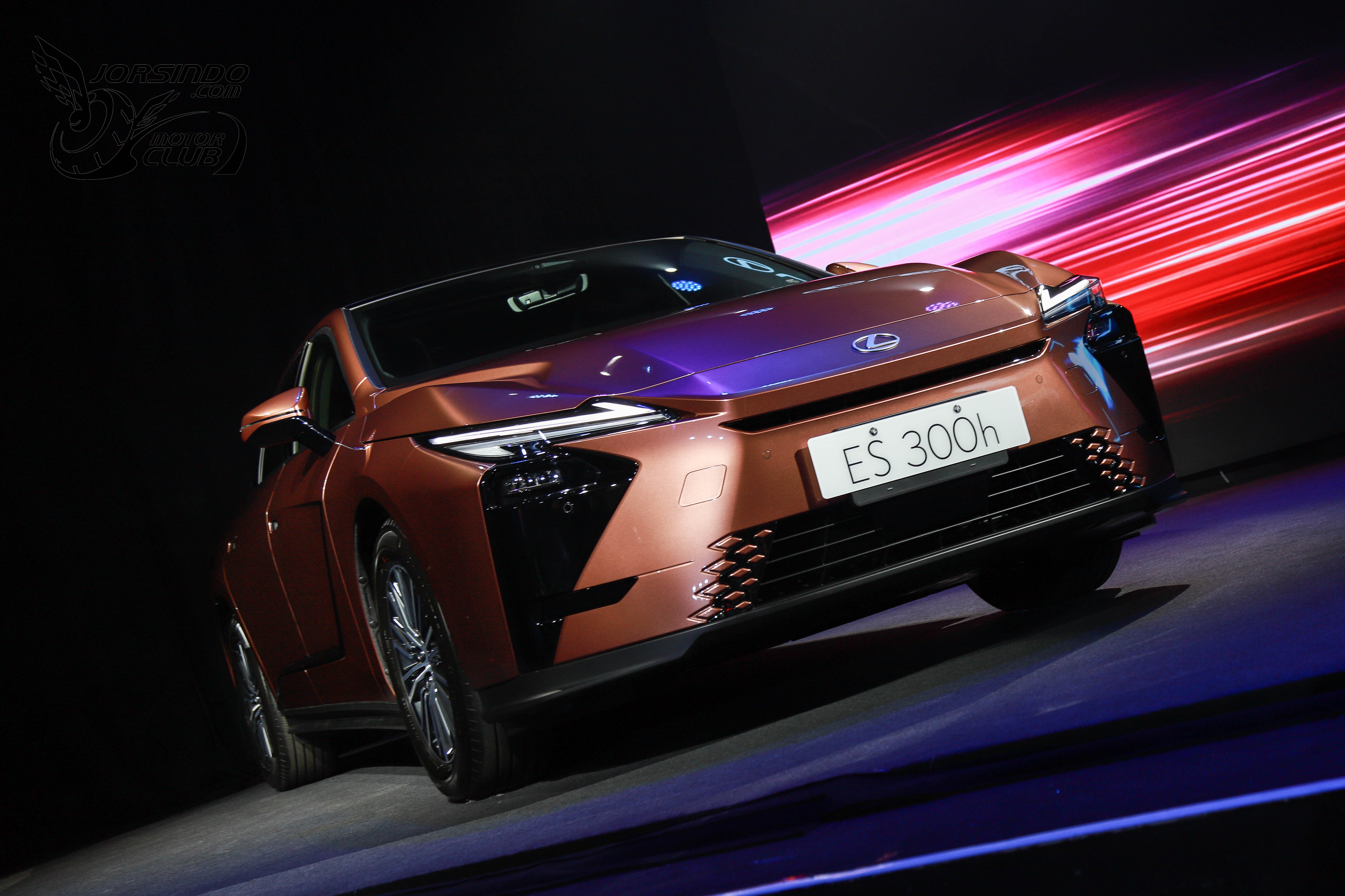 油電、純電共四車型等級！Lexus大改款ES 177萬起國內上市3302|小老婆汽機車資訊網