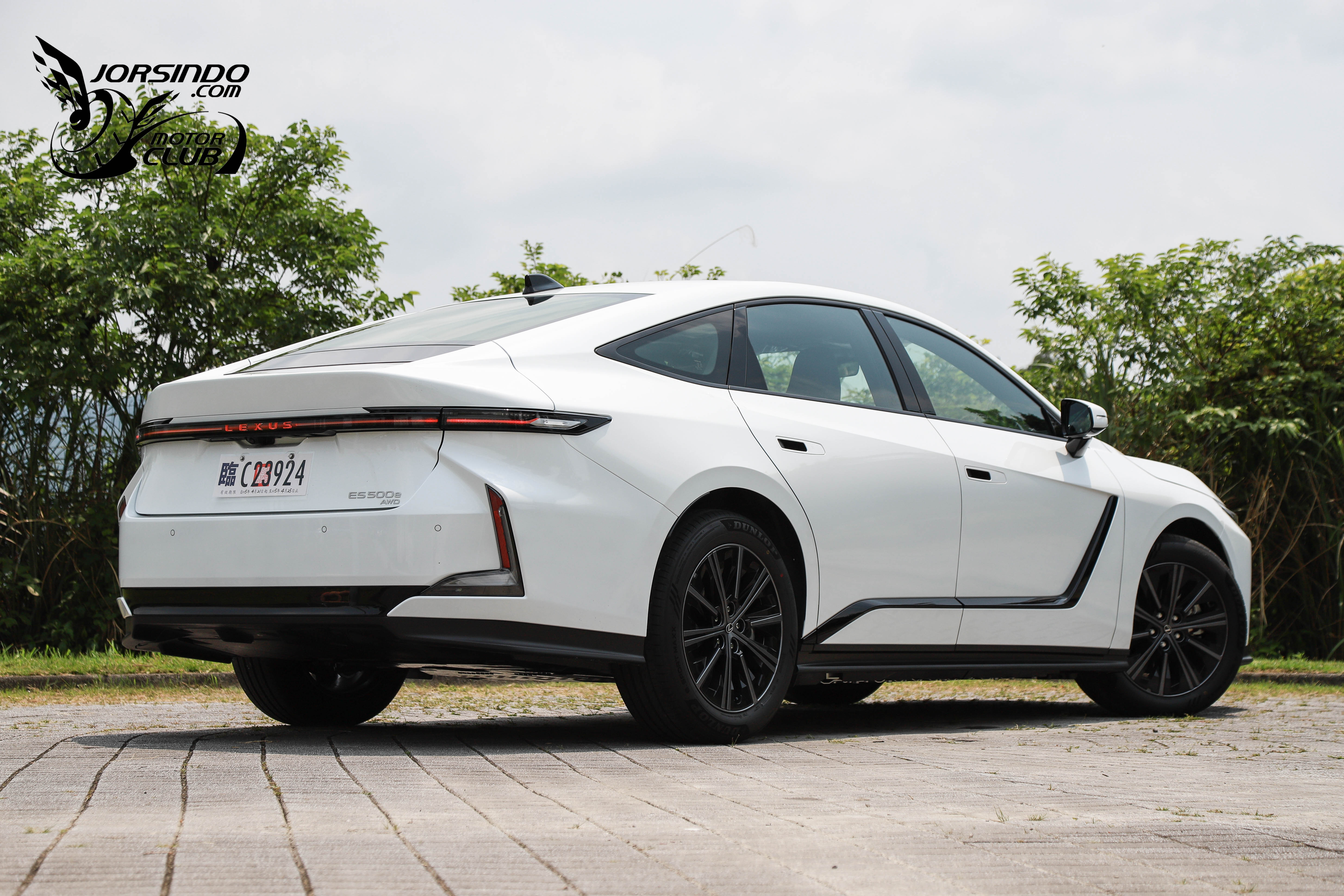 日式精緻系房車進化再出發！Lexus大改款ES 500e試駕報告5516|小老婆汽機車資訊網