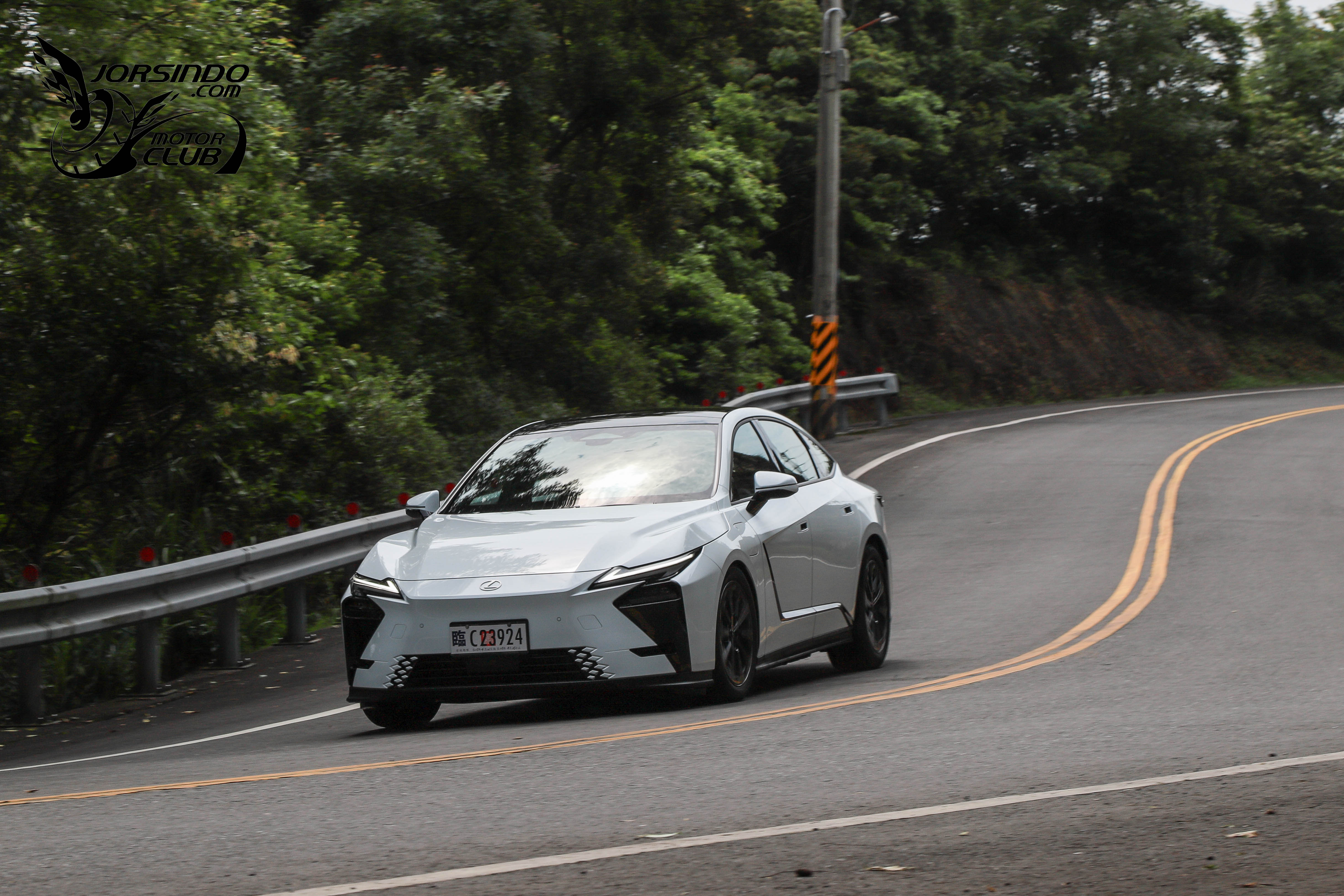 日式精緻系房車進化再出發！Lexus大改款ES 500e試駕報告6835|小老婆汽機車資訊網