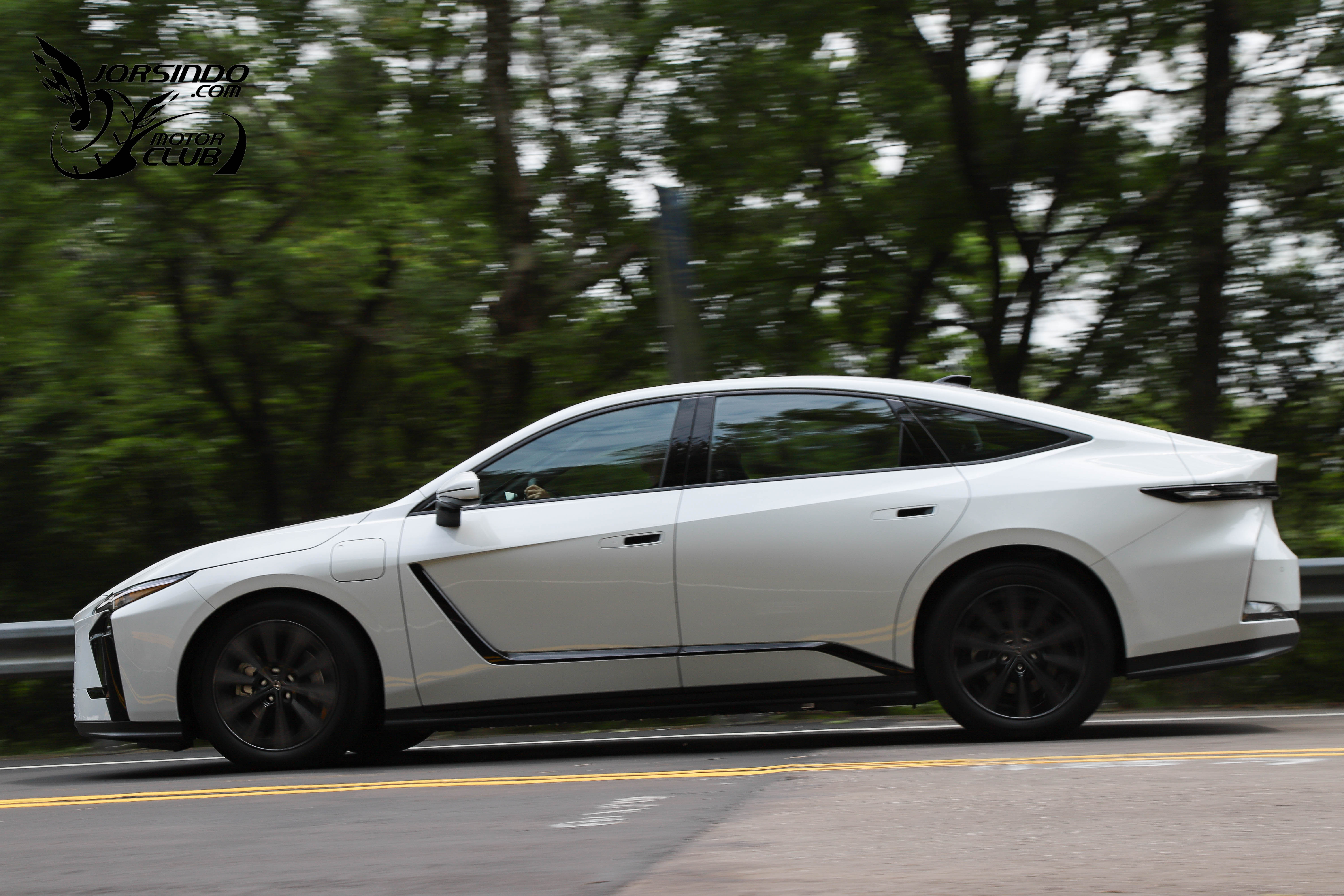 日式精緻系房車進化再出發！Lexus大改款ES 500e試駕報告7626|小老婆汽機車資訊網
