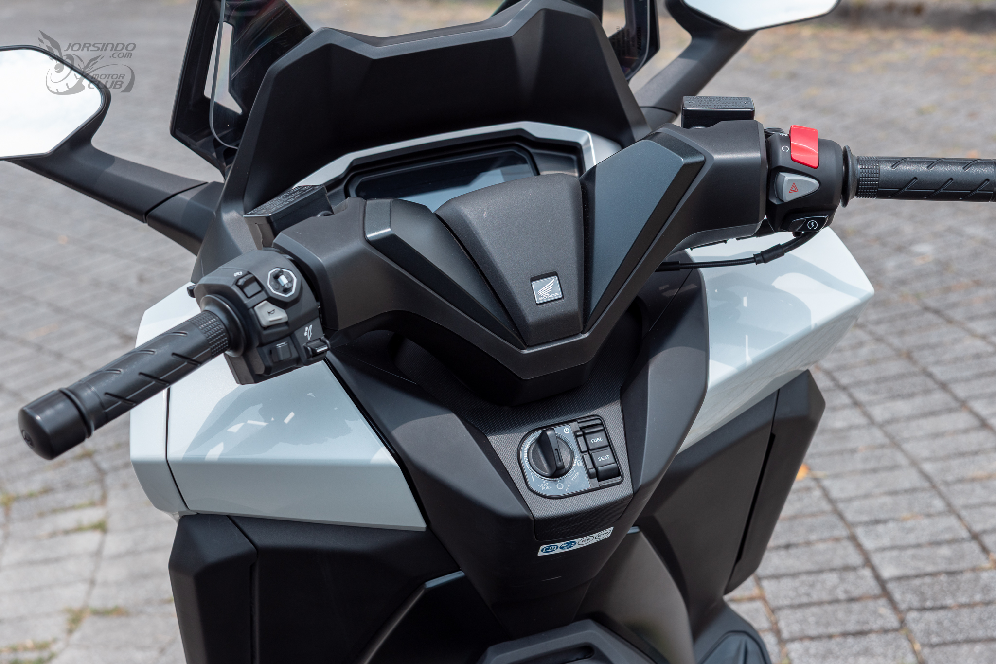 重機停車大解禁！HONDA Forza 350 / ADV 350 的全新通勤體驗2808|小老婆汽機車資訊網