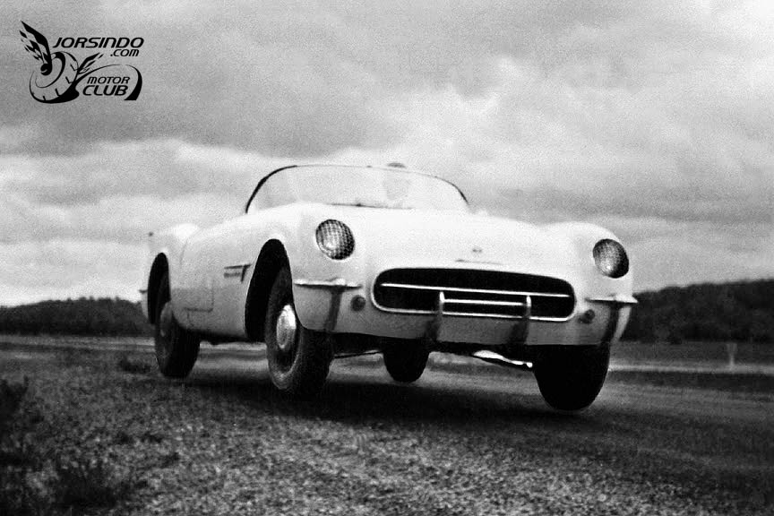 玻璃纖維車身、V8動力植入！Chevrolet Corvette C1開發緣起1713|小老婆汽機車資訊網