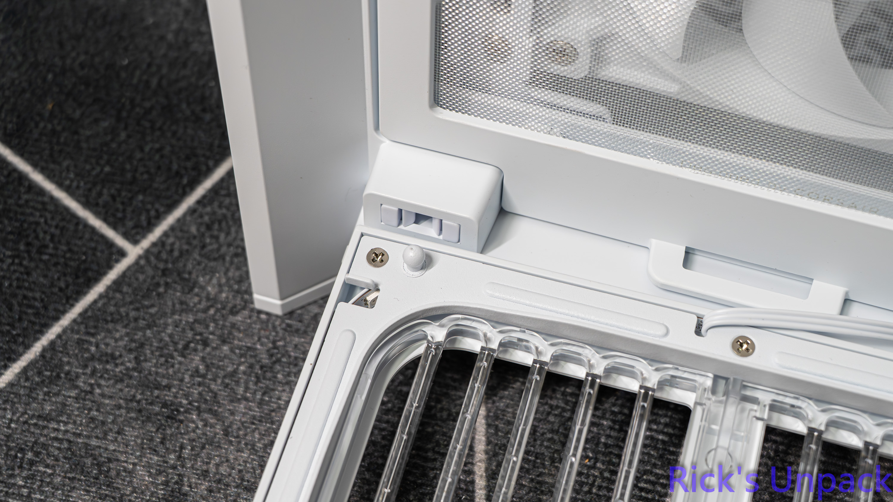 【開箱】新視覺饗宴 | CORSAIR FRAME 4000X RS WHITE2619|小老婆汽機車資訊網