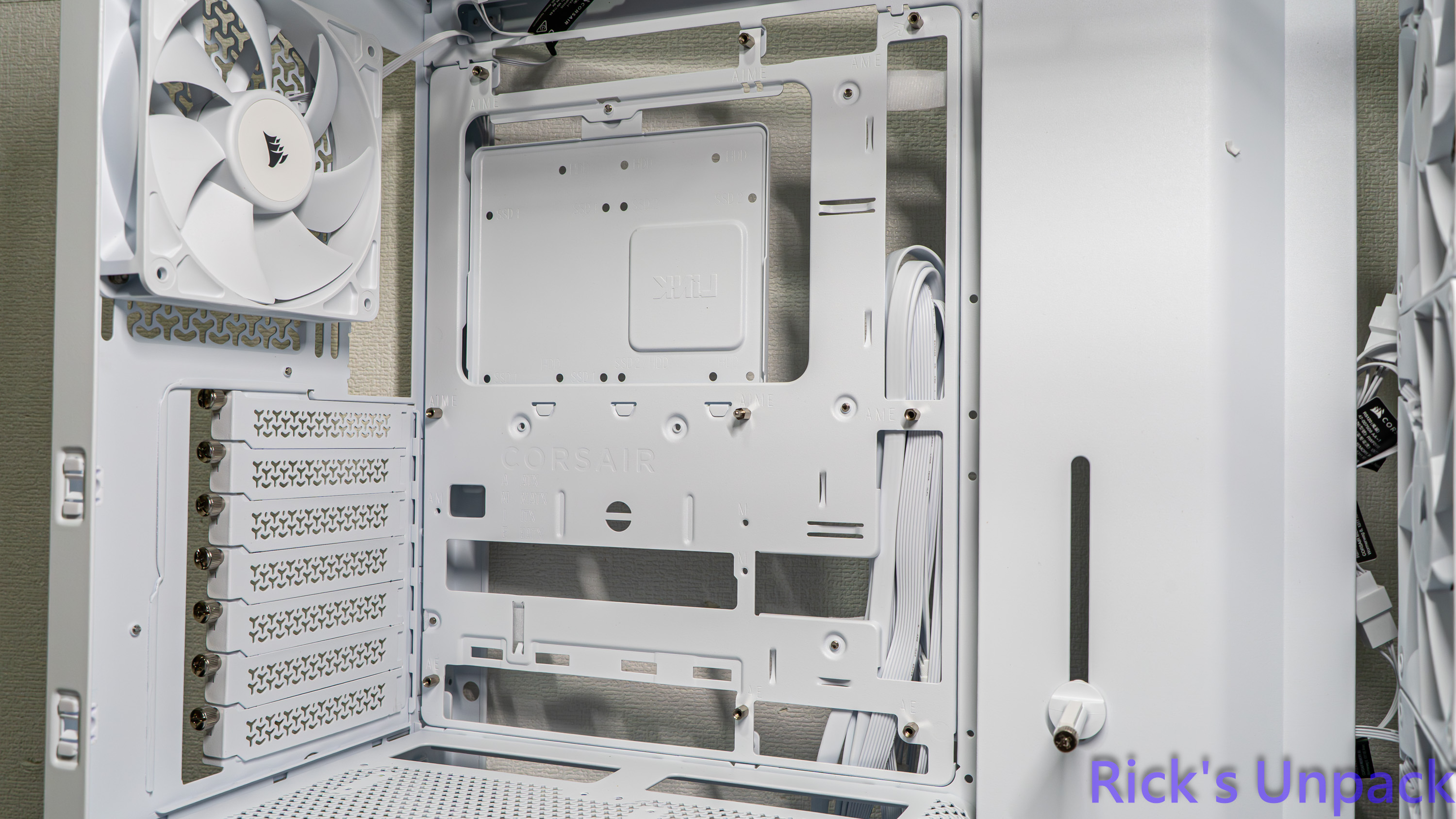 【開箱】新視覺饗宴 | CORSAIR FRAME 4000X RS WHITE2478|小老婆汽機車資訊網