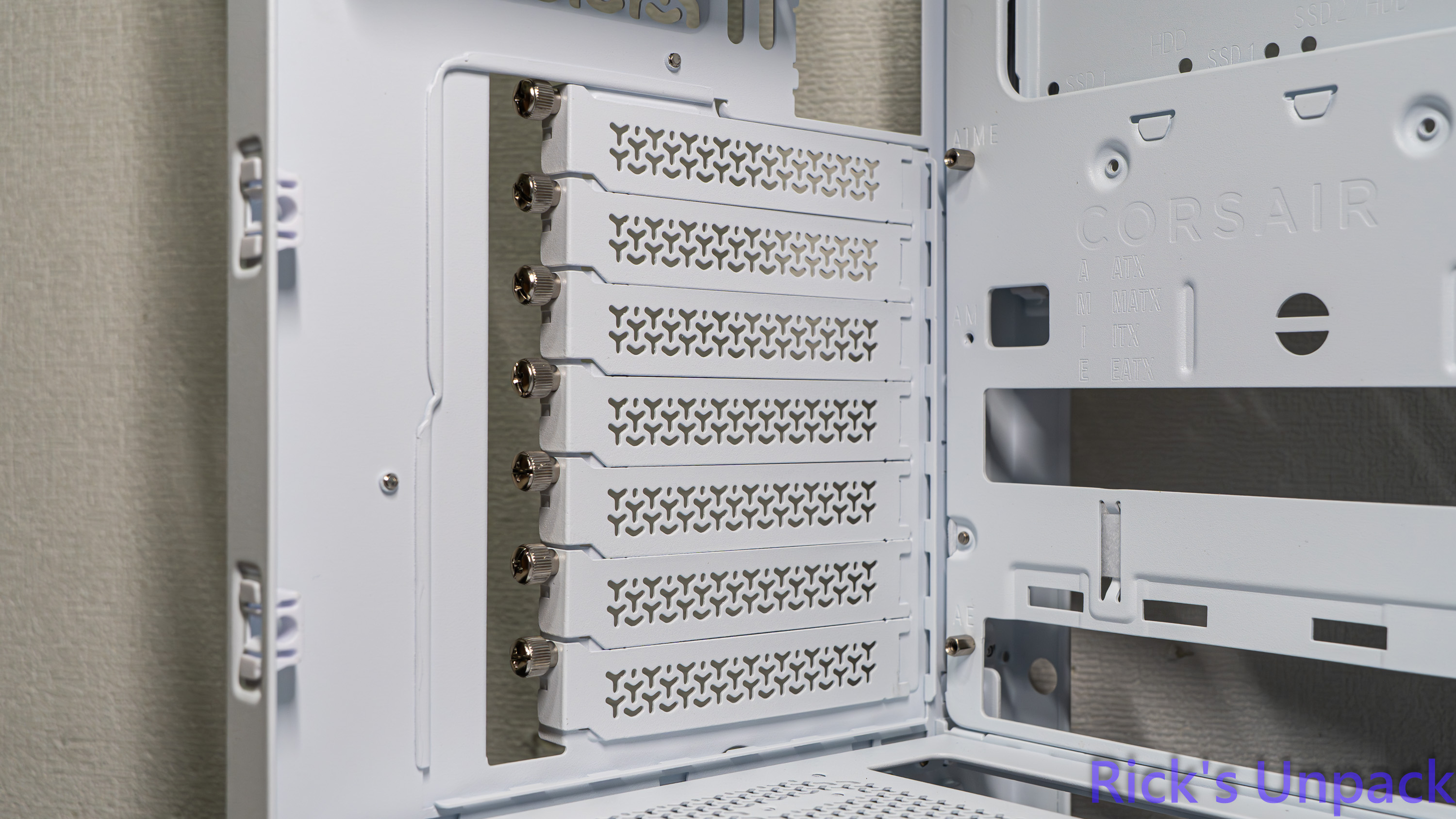 【開箱】新視覺饗宴 | CORSAIR FRAME 4000X RS WHITE2848|小老婆汽機車資訊網