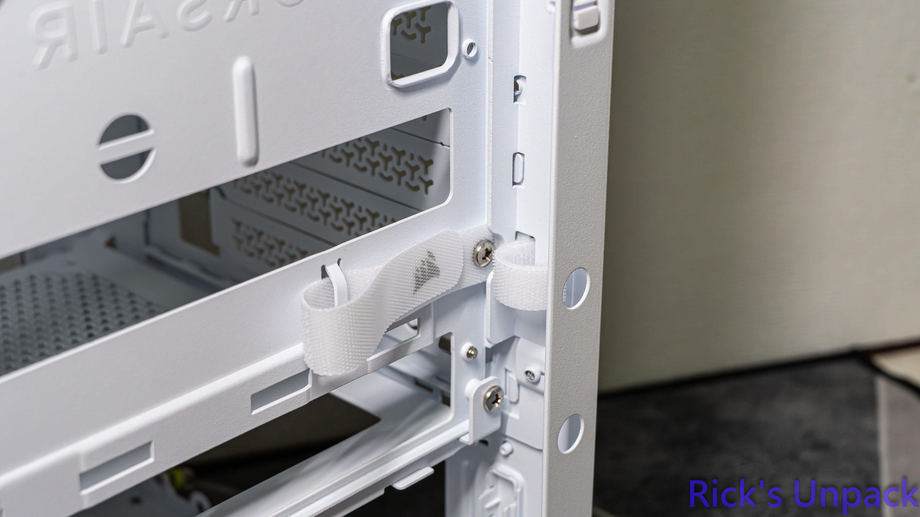 【開箱】新視覺饗宴 | CORSAIR FRAME 4000X RS WHITE6756|小老婆汽機車資訊網
