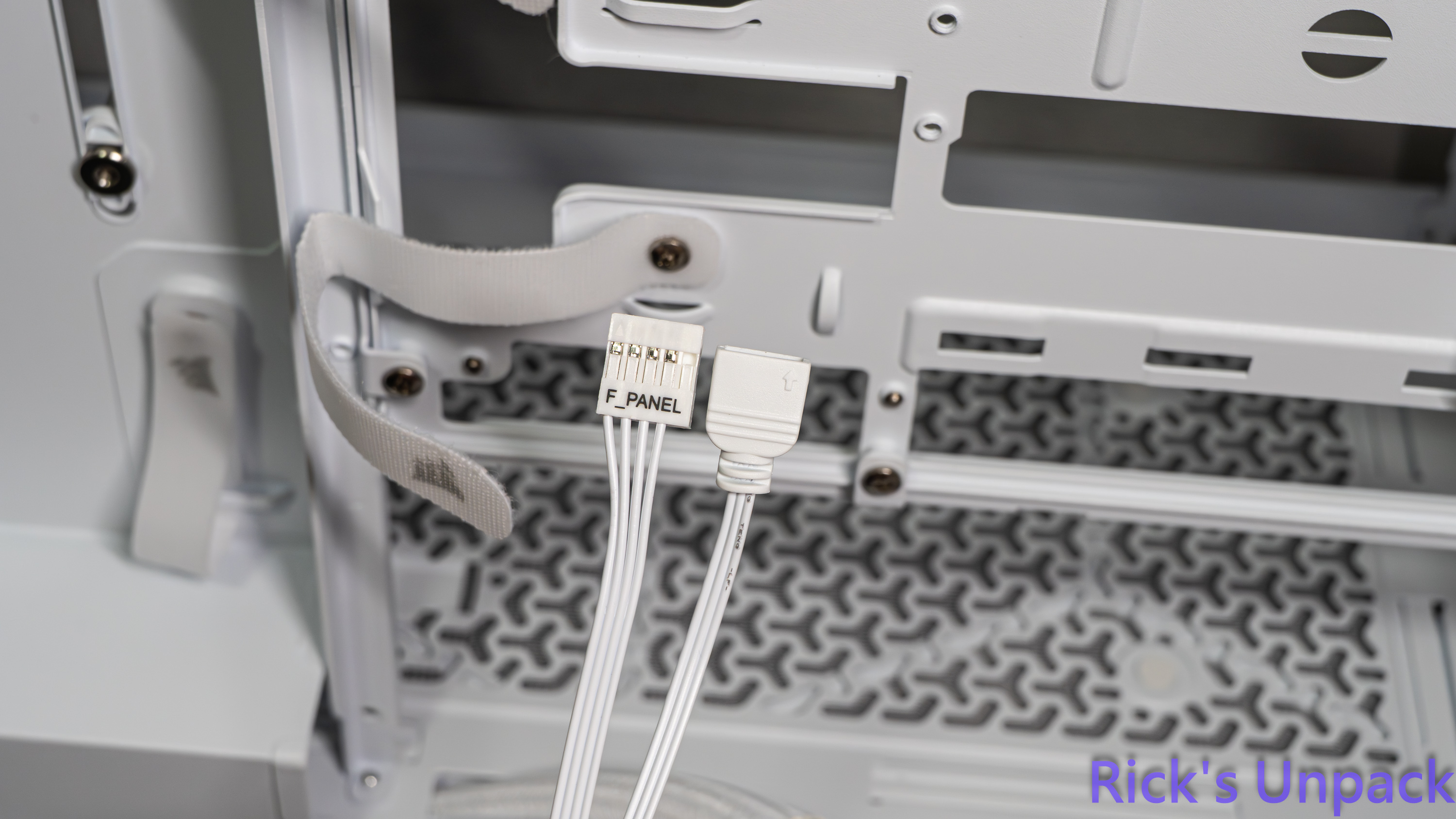 【開箱】新視覺饗宴 | CORSAIR FRAME 4000X RS WHITE9390|小老婆汽機車資訊網