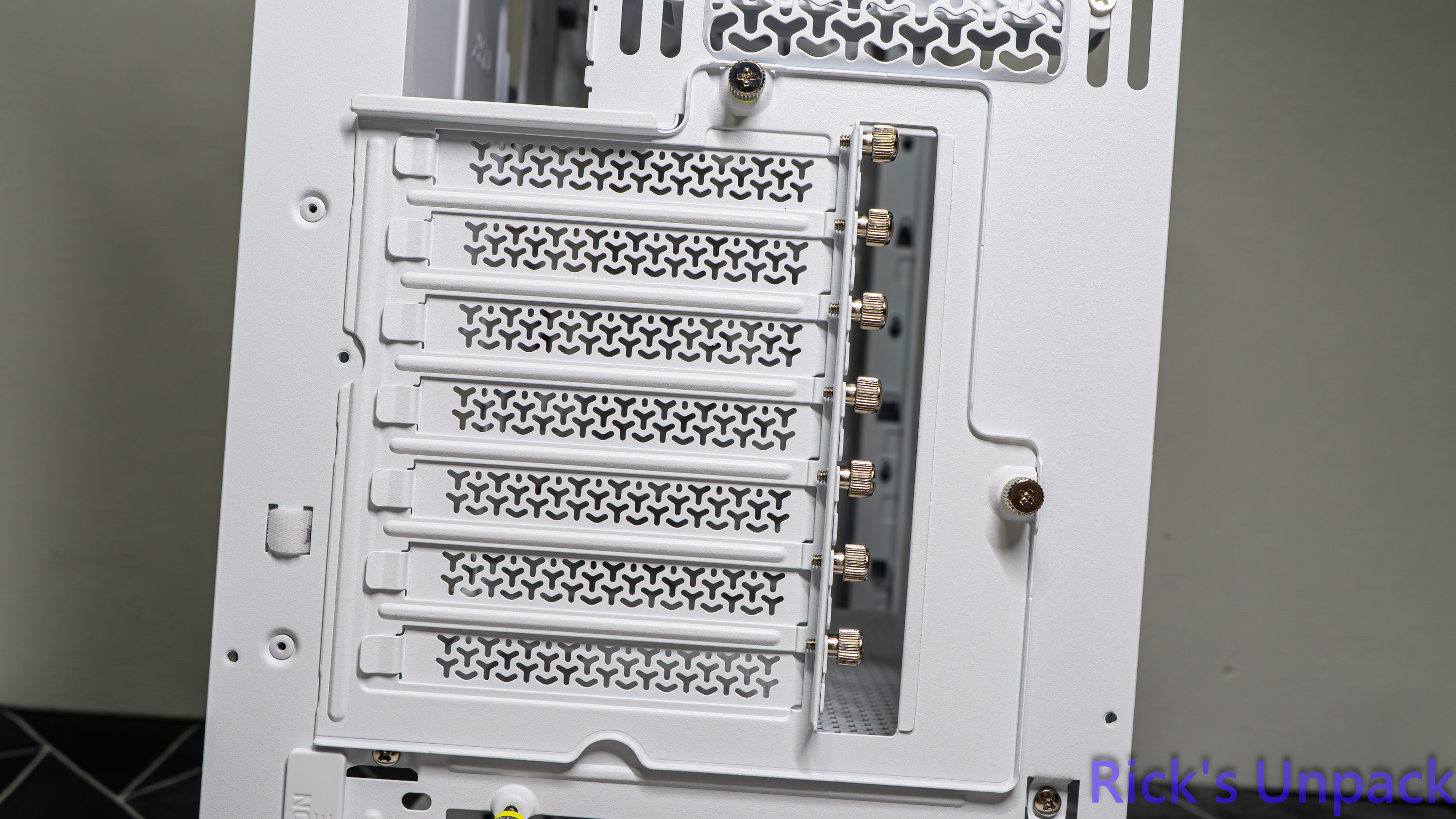 【開箱】新視覺饗宴 | CORSAIR FRAME 4000X RS WHITE9614|小老婆汽機車資訊網