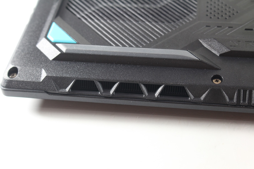 技嘉GIGABYTE Gaming A16 5VH電競筆電-搭載NVIDIA RTX5060顯卡，平價...1883|小老婆汽機車資訊網