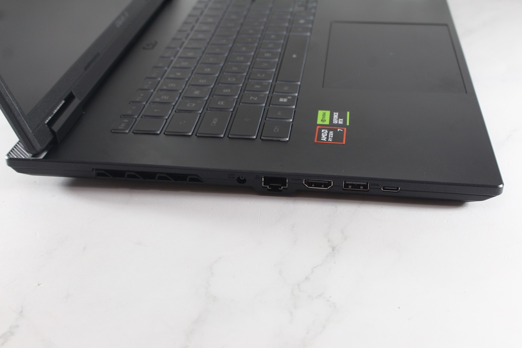 技嘉GIGABYTE Gaming A16 5VH電競筆電-搭載NVIDIA RTX5060顯卡，平價...3263|小老婆汽機車資訊網