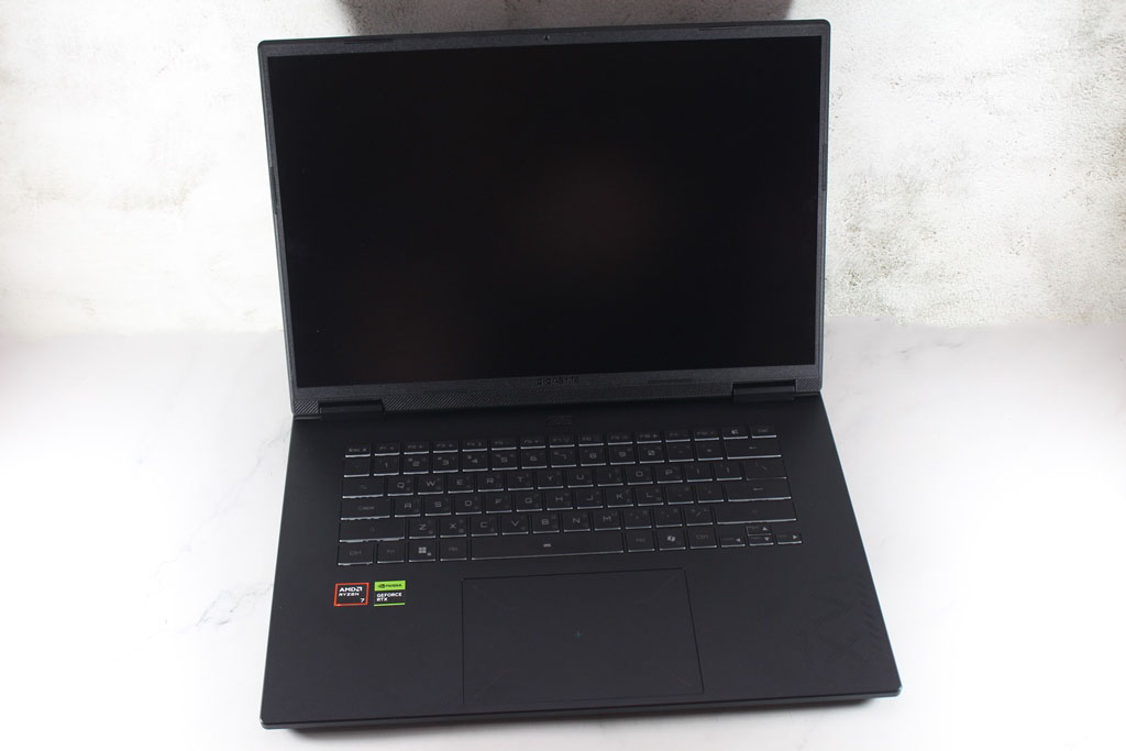 技嘉GIGABYTE Gaming A16 5VH電競筆電-搭載NVIDIA RTX5060顯卡，平價...7443|小老婆汽機車資訊網