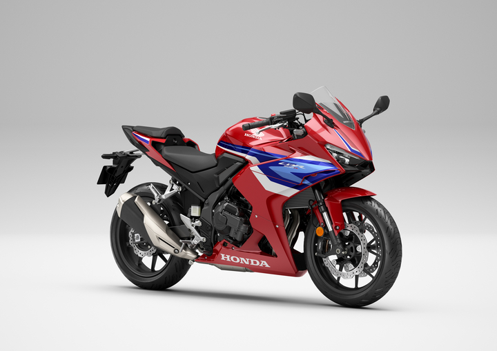 [新聞稿] 全新 2026 年式 Honda CBR500R E-Clutch 國內售價公佈
