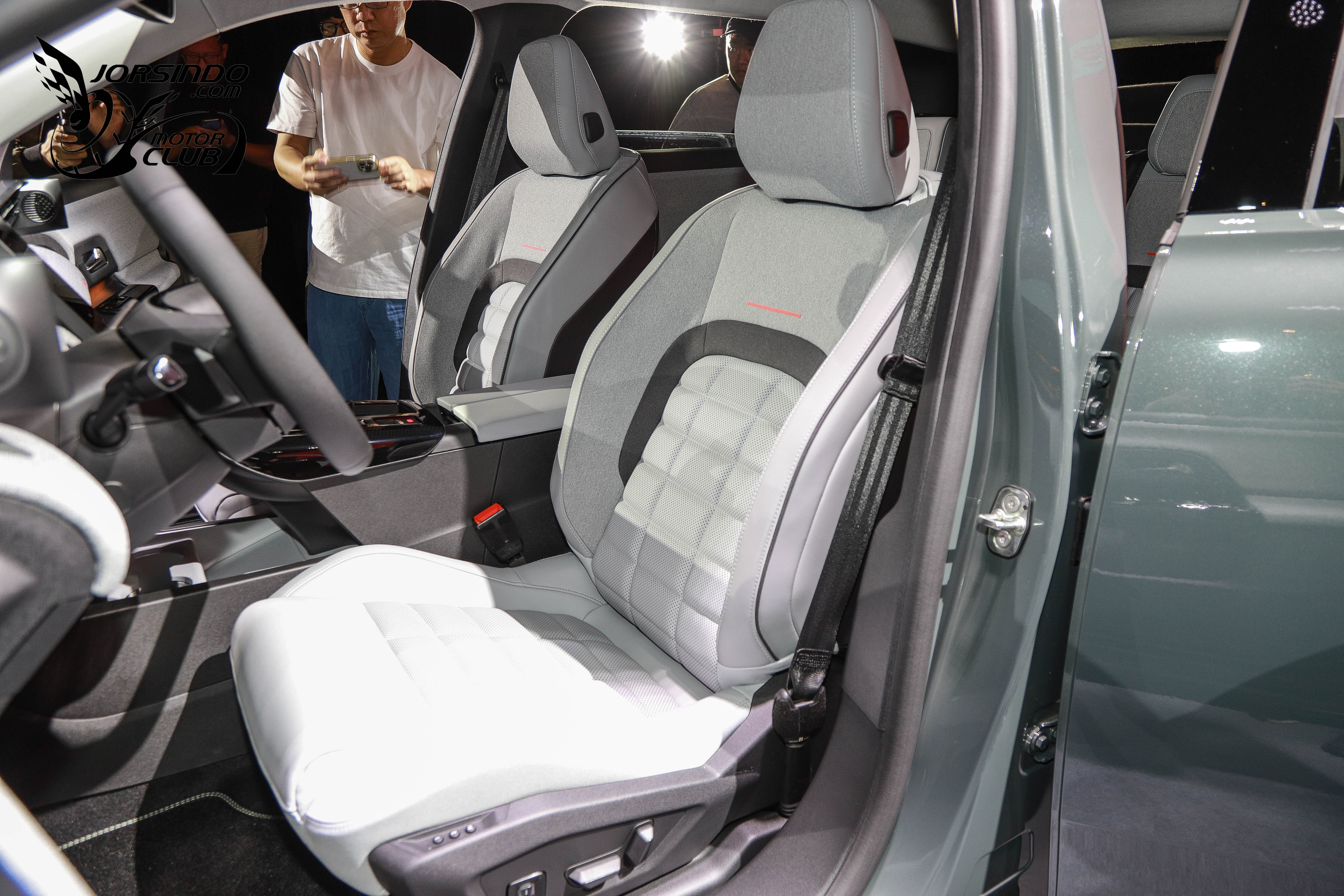 液壓懸吊加持、舒適向SUV！Citroen C5 Aircross 126.8萬起上市9891|小老婆汽機車資訊網