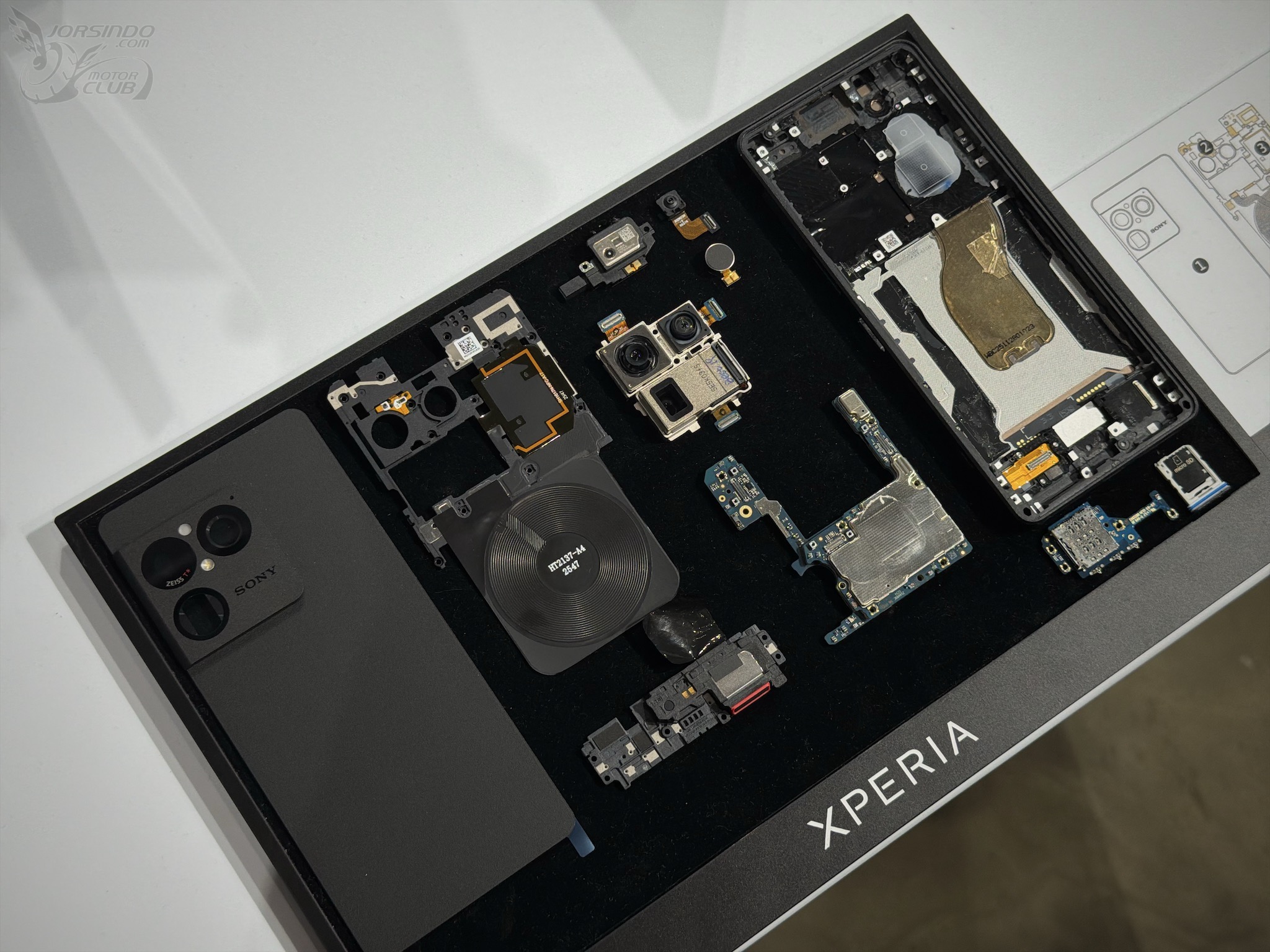 粗獷有型 Sony Xperia 1 VIII 台灣發表，首度引進 1TB 限定原礦金1579|Sony,Xperia 1 VIII,Xperia小老婆汽機車資訊網