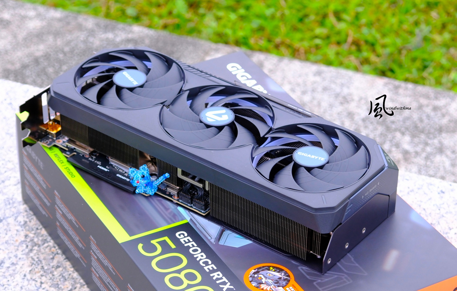 GIGABYTE 5080 GAMING OC搭載9800X3D實測DLSS 4.5遊戲與AI效能6626|小老婆汽機車資訊網