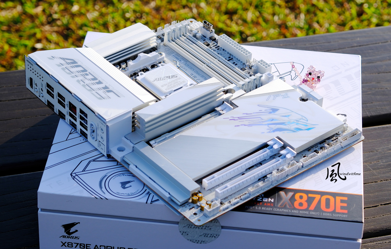 GIGABYTE 5080 GAMING OC搭載9800X3D實測DLSS 4.5遊戲與AI效能9321|小老婆汽機車資訊網