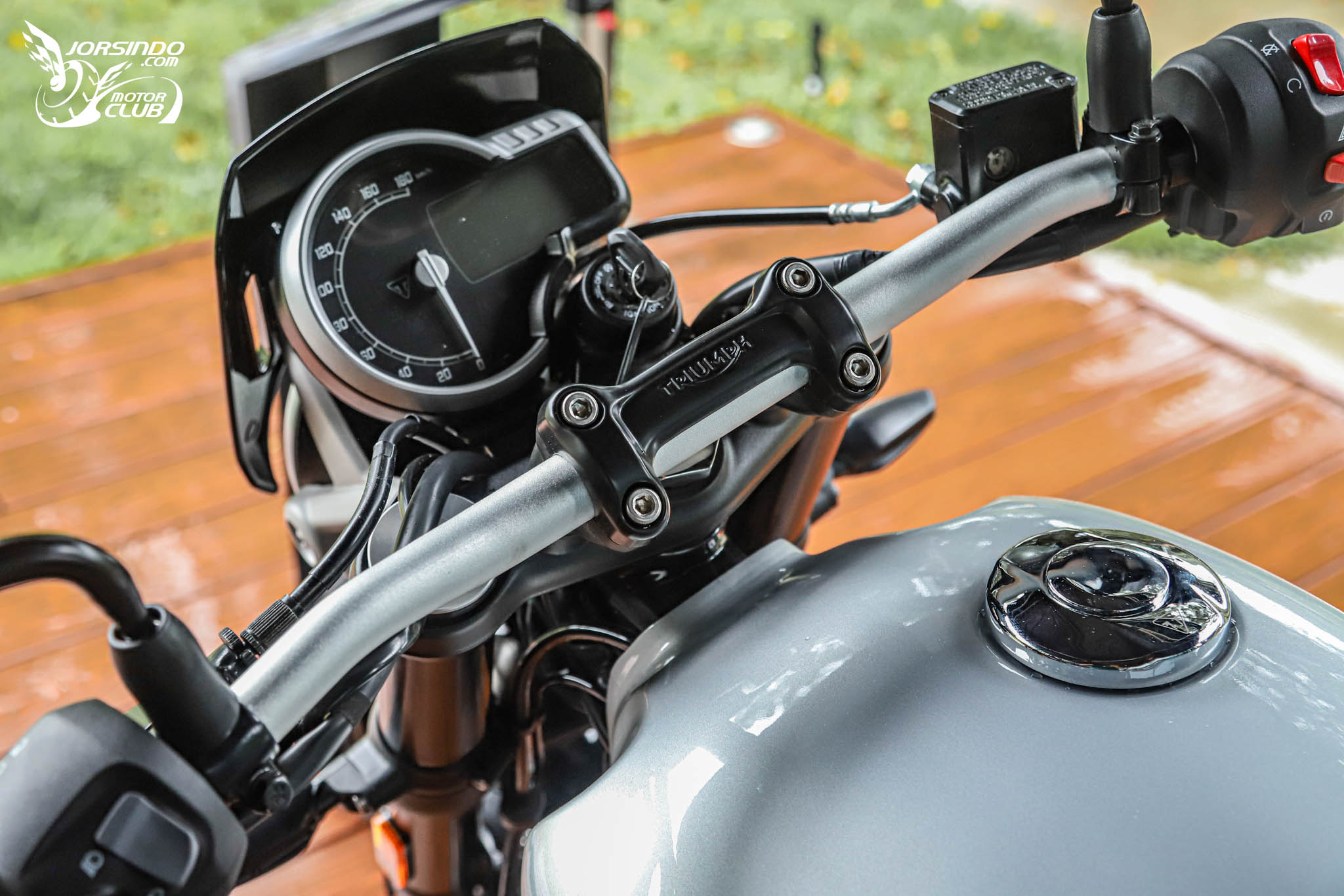 22 萬元有找！最帥的復古街車 Triumph Tracker / Thruxton 400 登場5461|小老婆汽機車資訊網