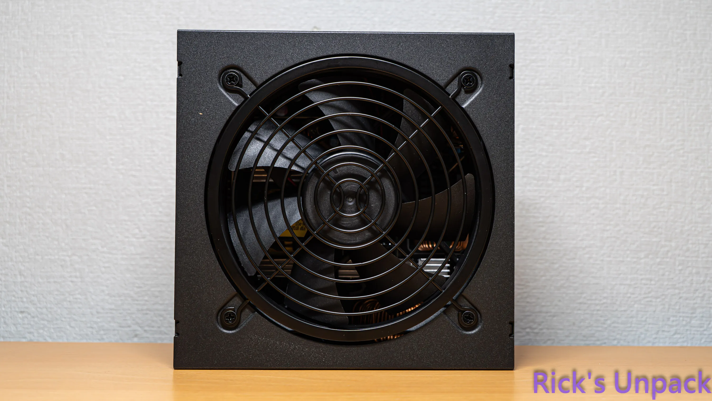 【開箱】高CP金牌全模組電源 | FSP VIC GM 850W2336|小老婆汽機車資訊網