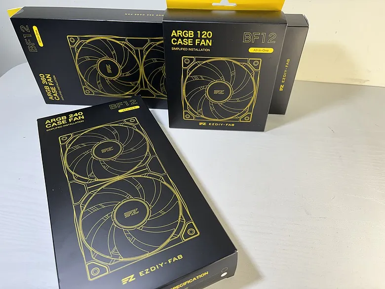 「厚度升級、風量更有感！」EZDIY-FAB BF12 ARGB PWM 一體式風扇2715|小老婆汽機車資訊網