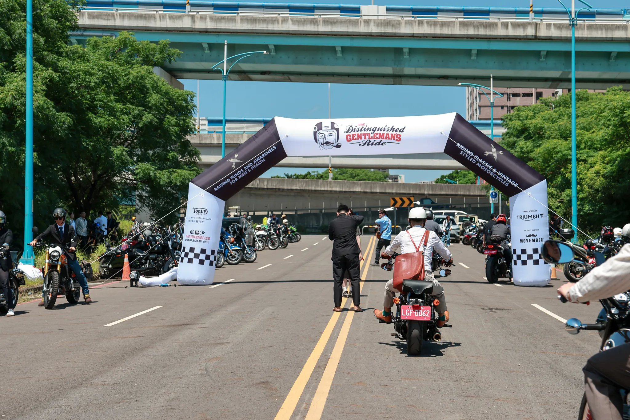 穿西裝騎重機！2026 DGR 紳士路騎開跑 規模更勝過往4660|小老婆汽機車資訊網
