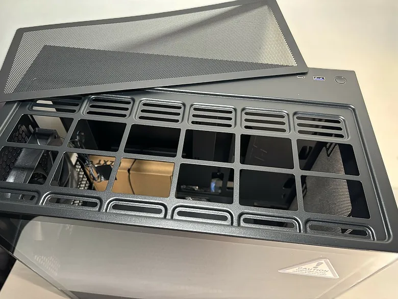 NZXT 恩傑 H3 Flow ft. EZDIY-FAB VH90 ARGB 通用式顯卡支架開箱4317|小老婆汽機車資訊網
