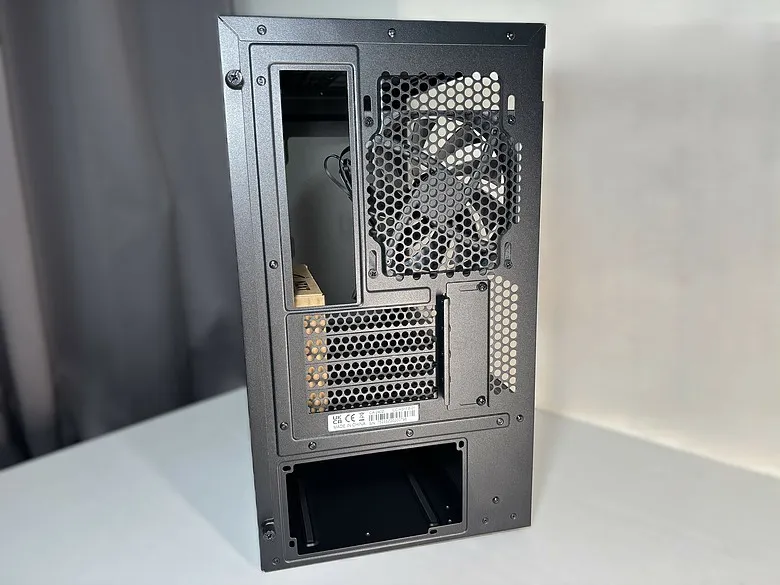 NZXT 恩傑 H3 Flow ft. EZDIY-FAB VH90 ARGB 通用式顯卡支架開箱106|小老婆汽機車資訊網