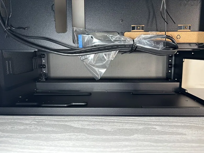 NZXT 恩傑 H3 Flow ft. EZDIY-FAB VH90 ARGB 通用式顯卡支架開箱7038|小老婆汽機車資訊網