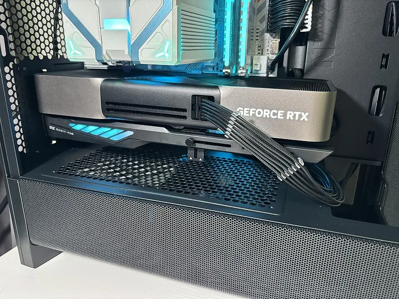 NZXT 恩傑 H3 Flow ft. EZDIY-FAB VH90 ARGB 通用式顯卡支架開箱9982|小老婆汽機車資訊網