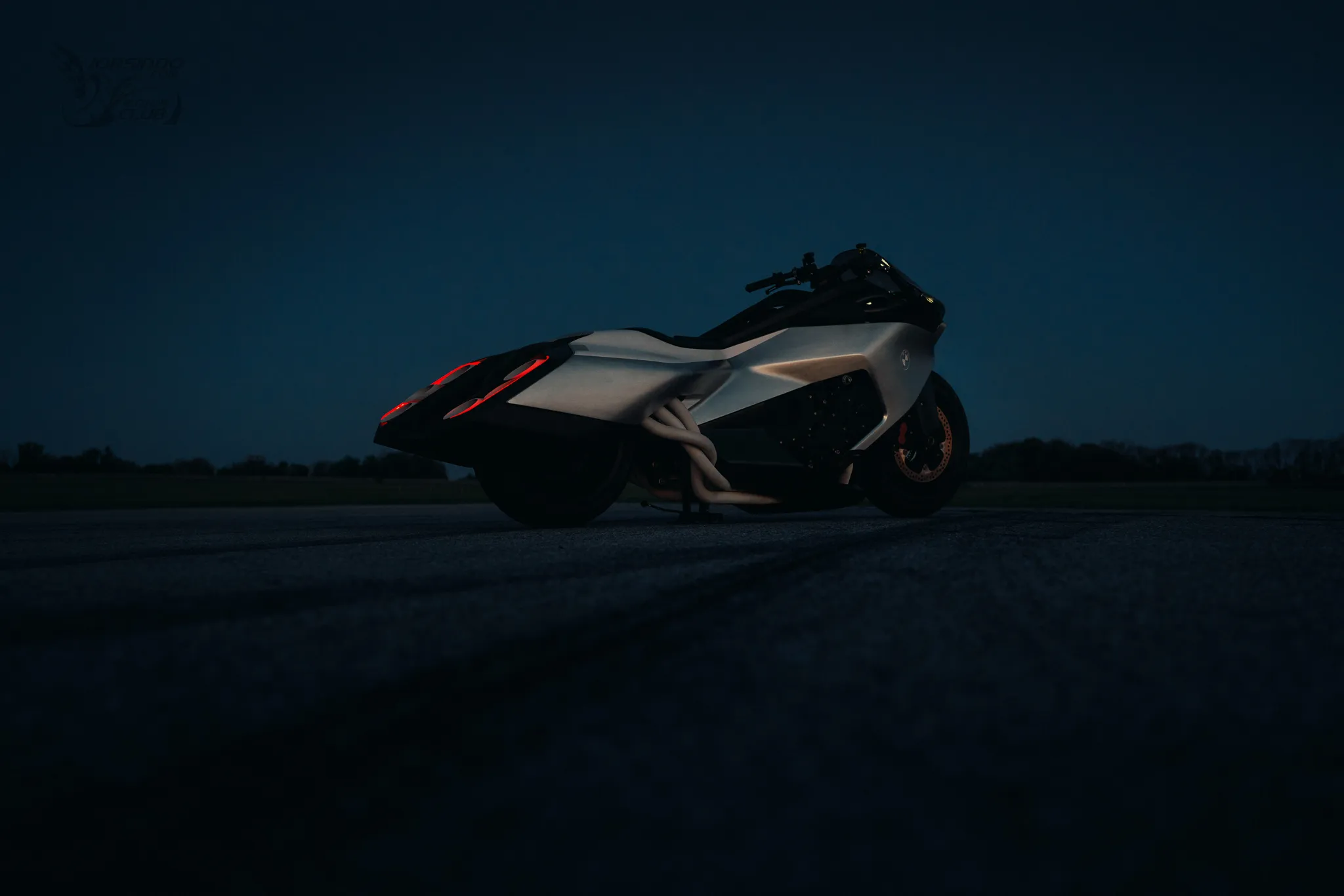 1800cc六缸巨獸 BMW Motorrad Vision K 18 超音速戰機9104|小老婆汽機車資訊網