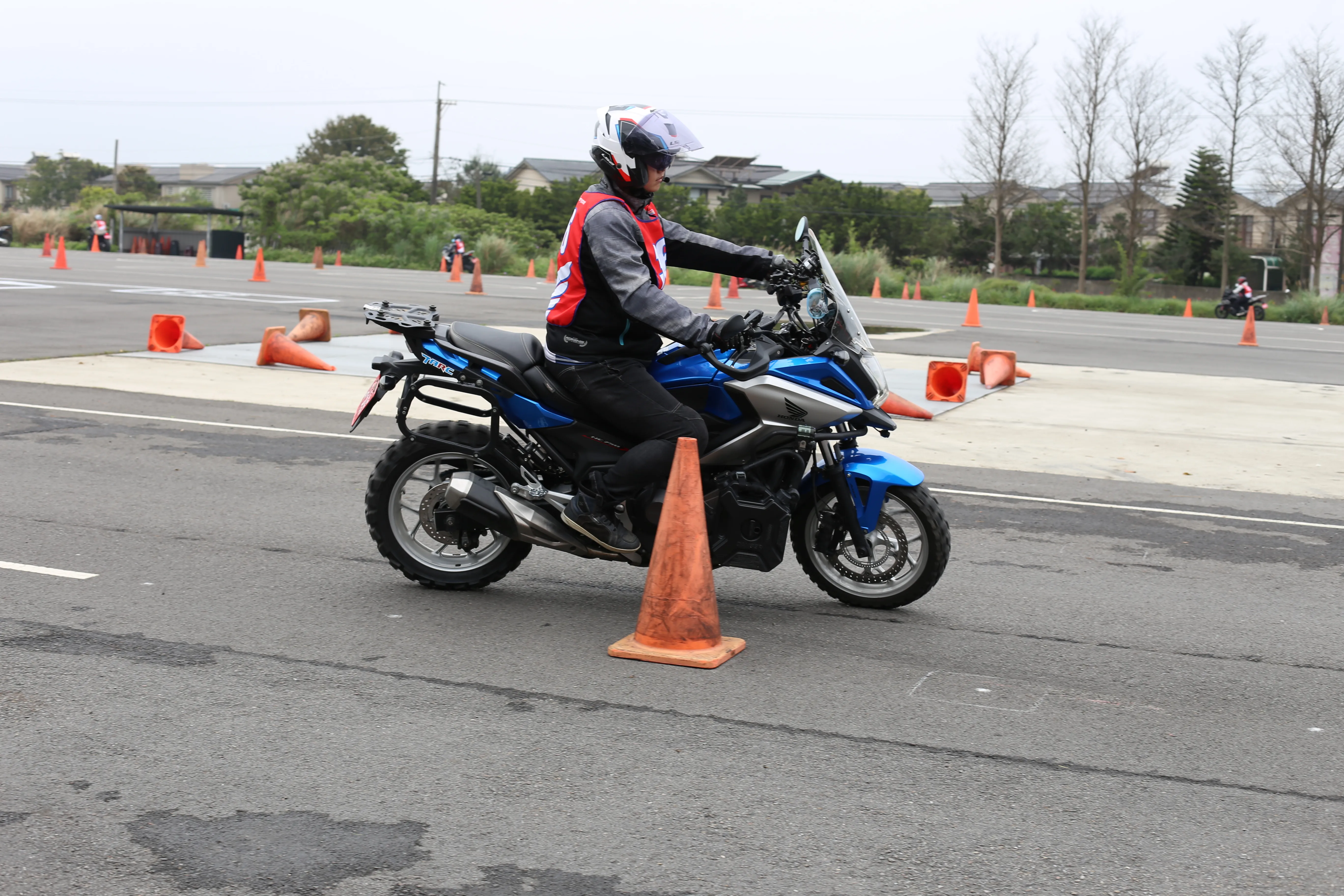 騎久了車才開始學騎車- HONDA HMS 騎乘技能檢定 &amp; NC750X8465|小老婆汽機車資訊網