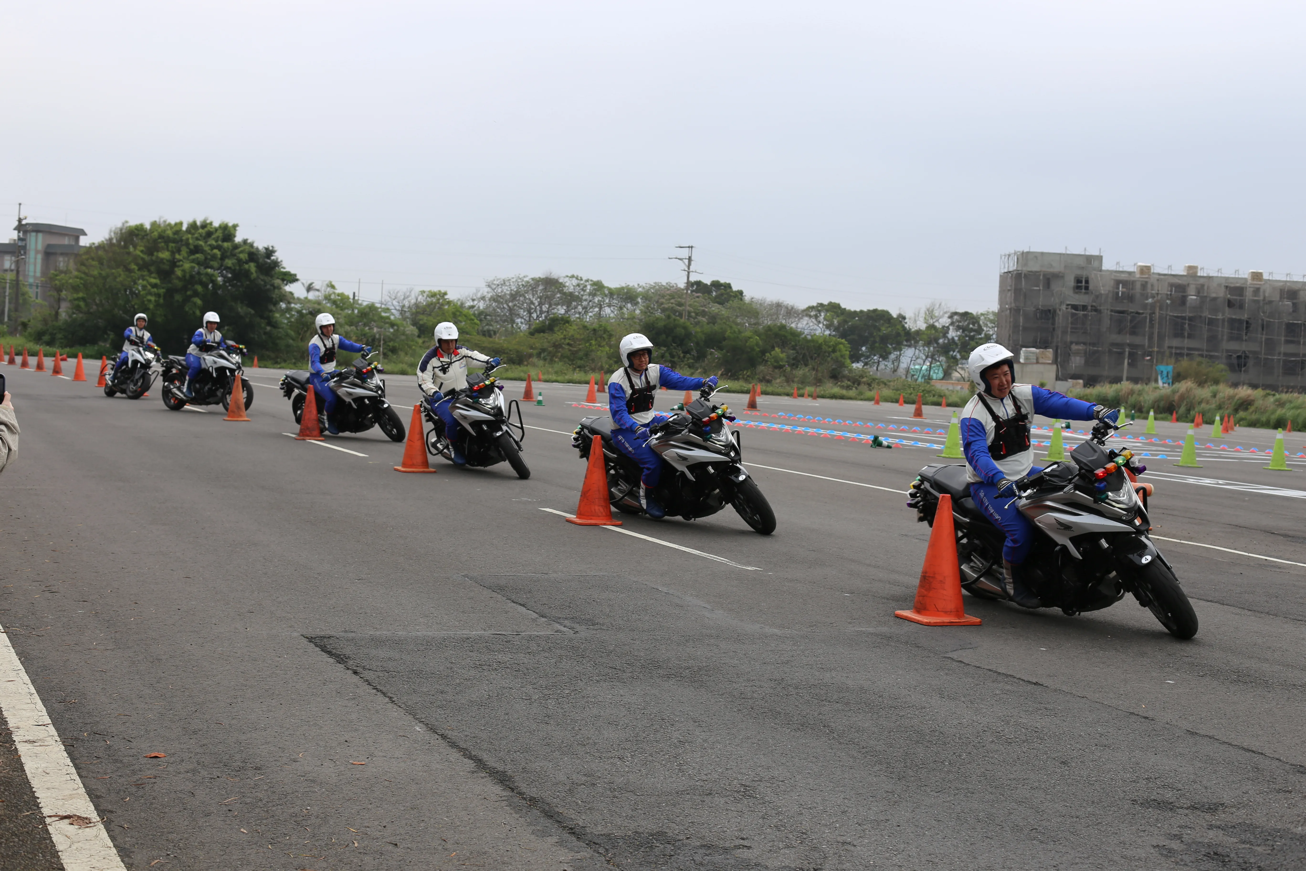 騎久了車才開始學騎車- HONDA HMS 騎乘技能檢定 &amp; NC750X3290|小老婆汽機車資訊網