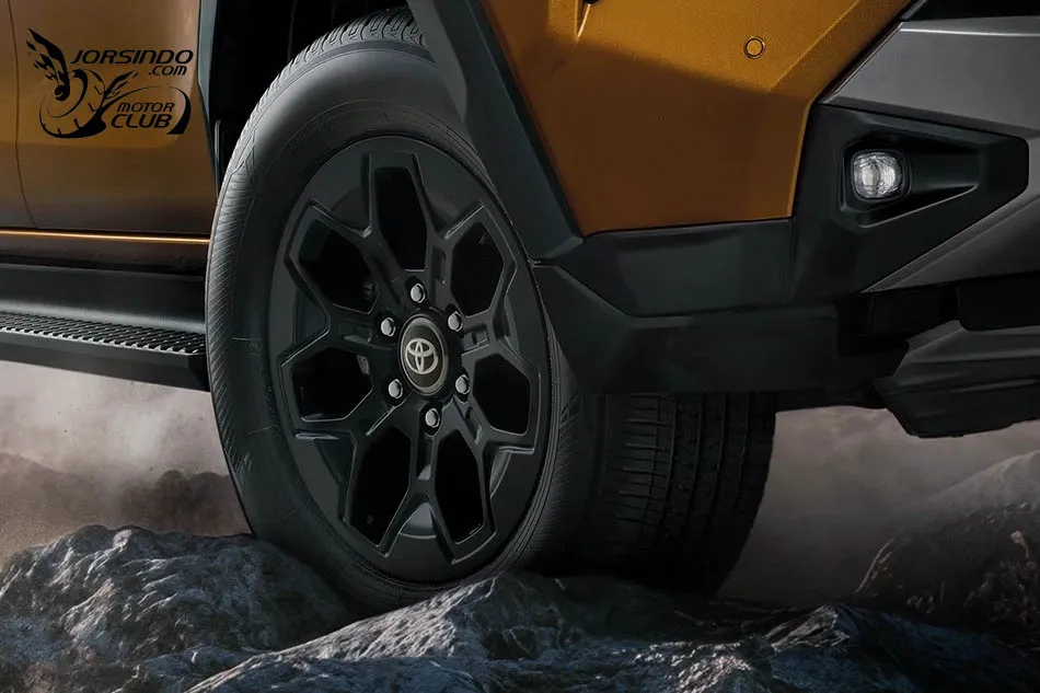 雙12.3吋螢幕+TSS 3.0？！Toyota大改款Hilux傳國內年底開賣7214|小老婆汽機車資訊網