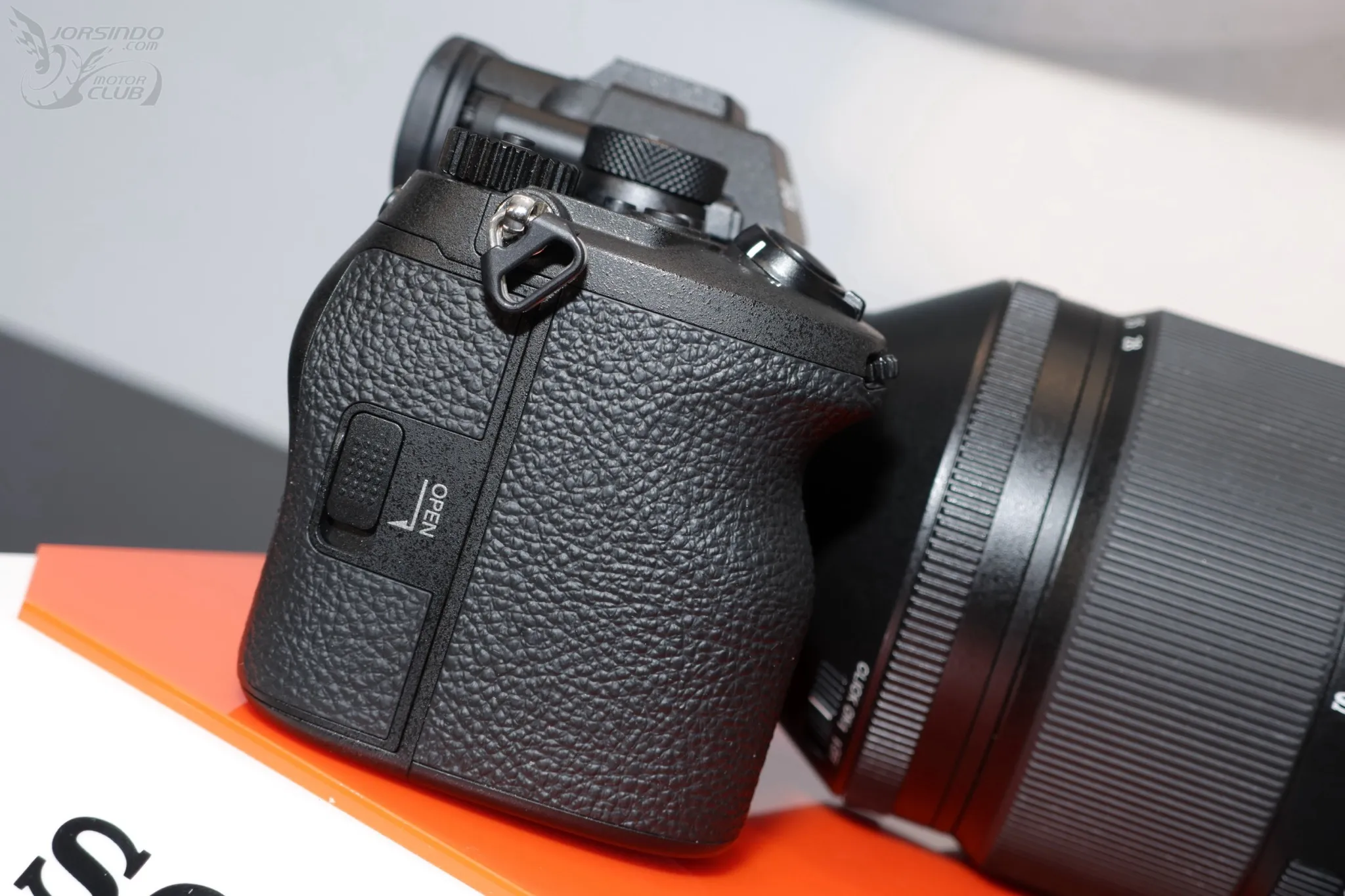 12.9 萬 Sony A7R6 / A7R VI 在台發表，FE 100-400mm F4.5 GM 同步登場8039|Sony,Sony A7R6,Alpha 7 R VI,A7R6,相機,無反相機小老婆汽機車資訊網