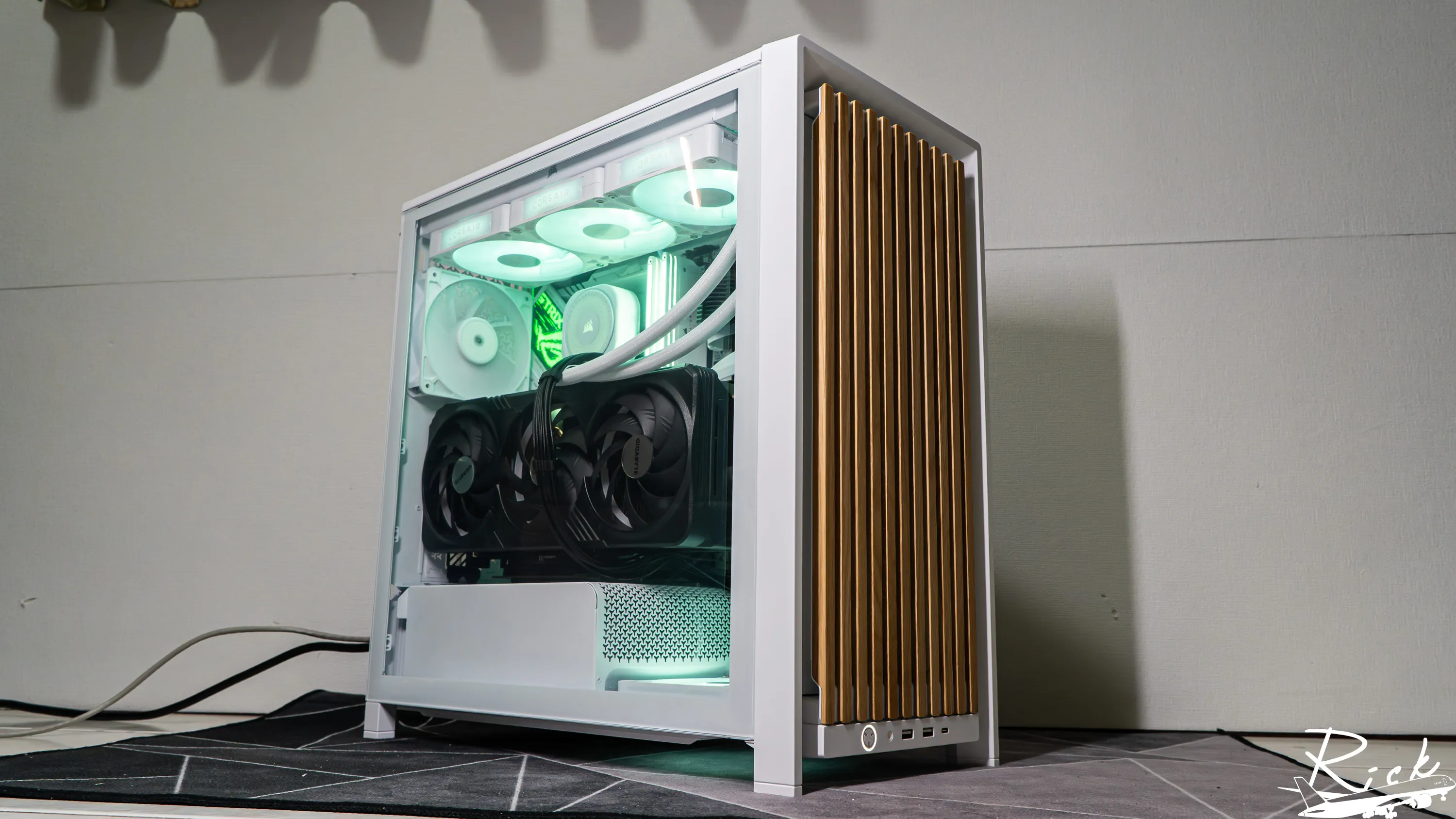 【開箱】木紋靜謐氣息 | CORSAIR FRAME 4000D WOOD RS WHITE1837|小老婆汽機車資訊網