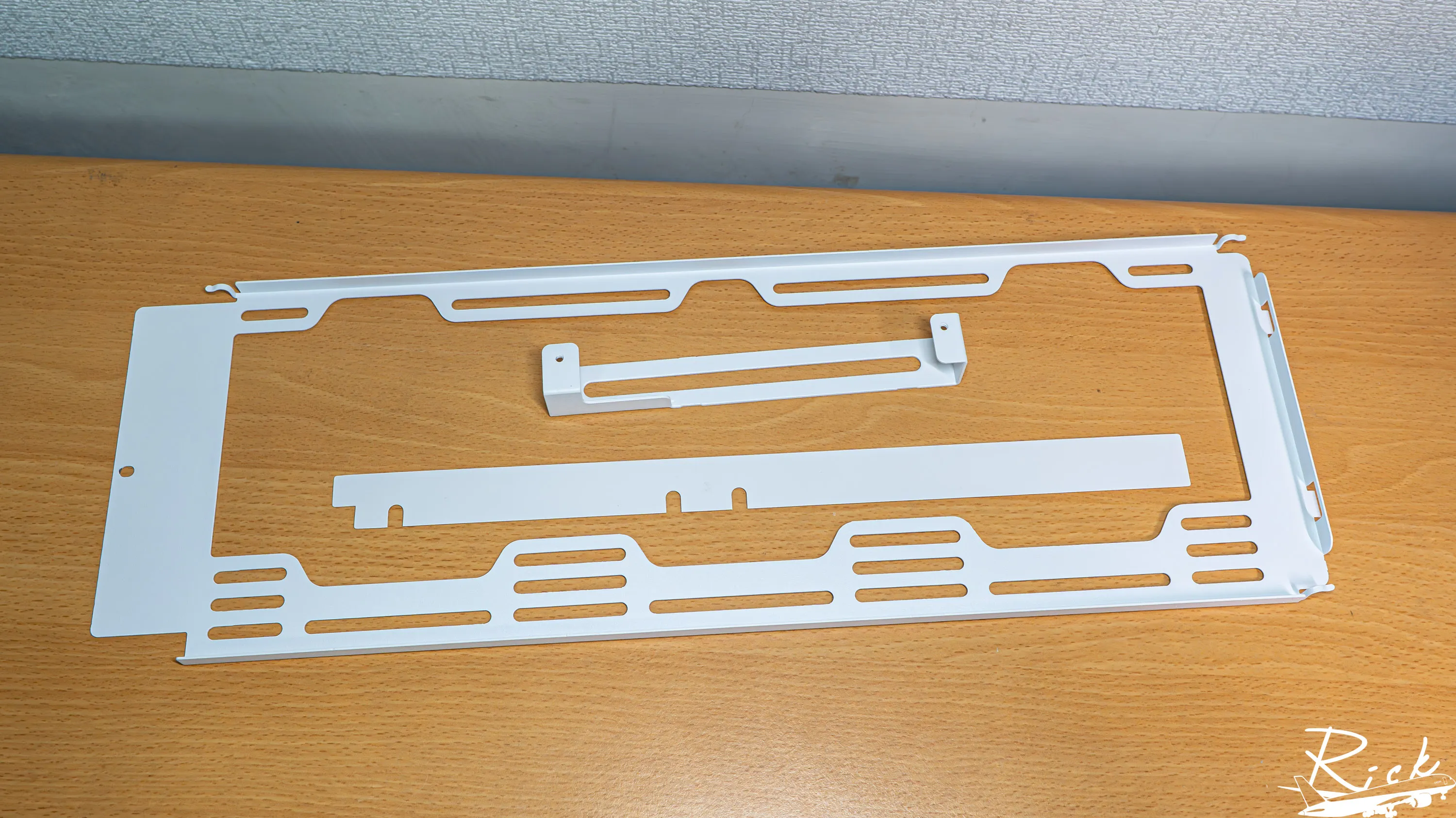 【開箱】木紋靜謐氣息 | CORSAIR FRAME 4000D WOOD RS WHITE2415|小老婆汽機車資訊網