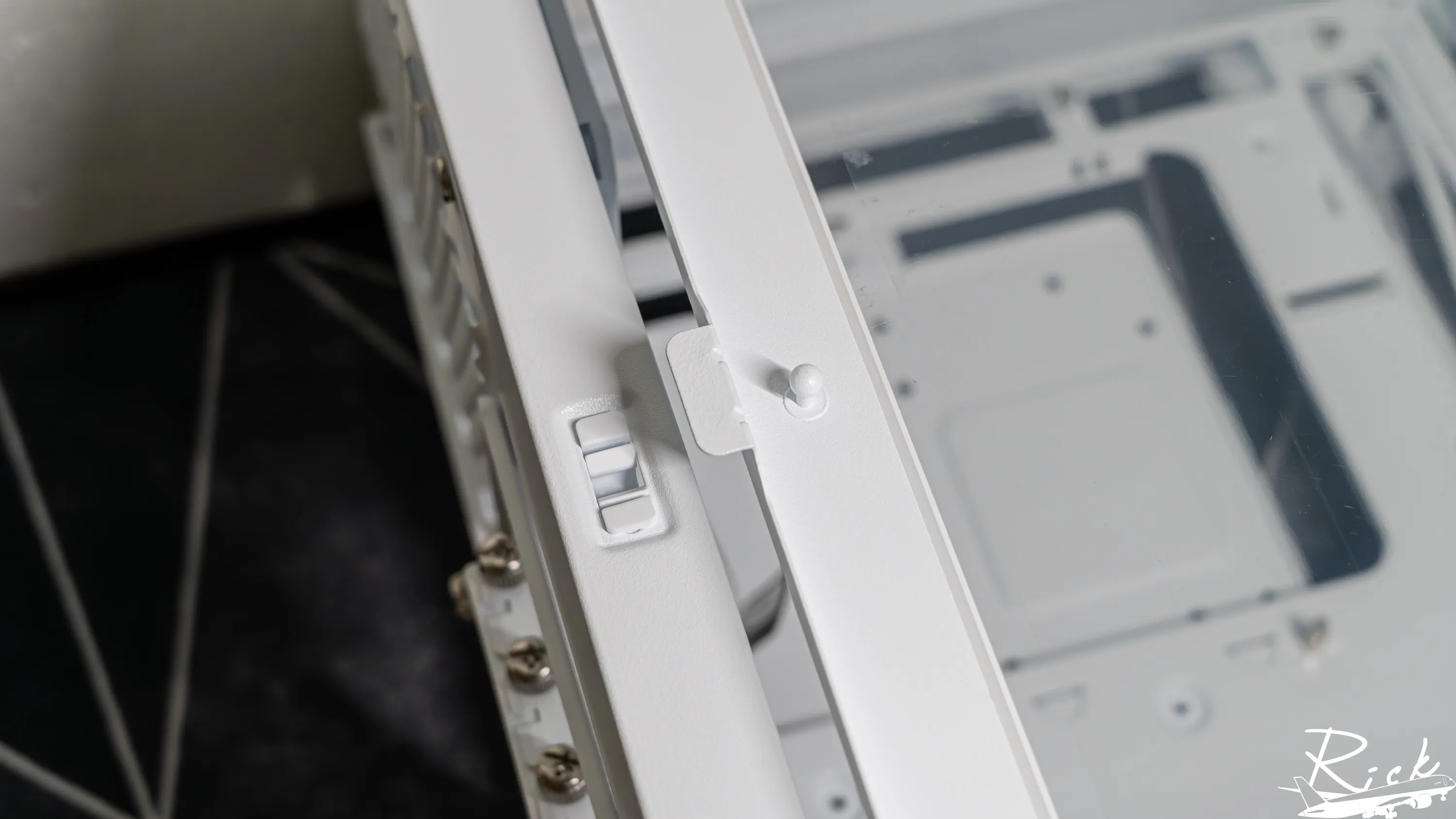 【開箱】木紋靜謐氣息 | CORSAIR FRAME 4000D WOOD RS WHITE3349|小老婆汽機車資訊網