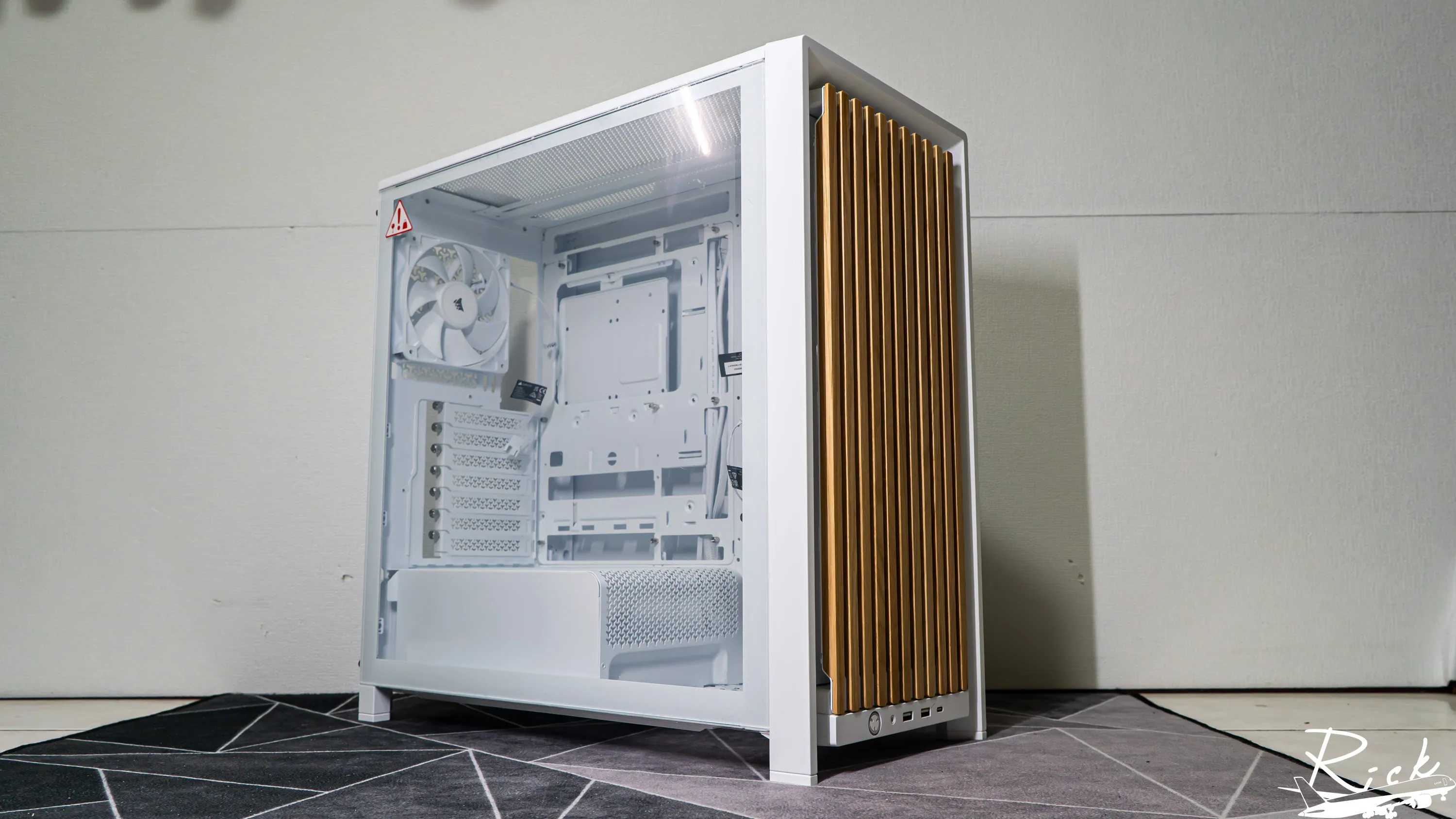 【開箱】木紋靜謐氣息 | CORSAIR FRAME 4000D WOOD RS WHITE7271|小老婆汽機車資訊網