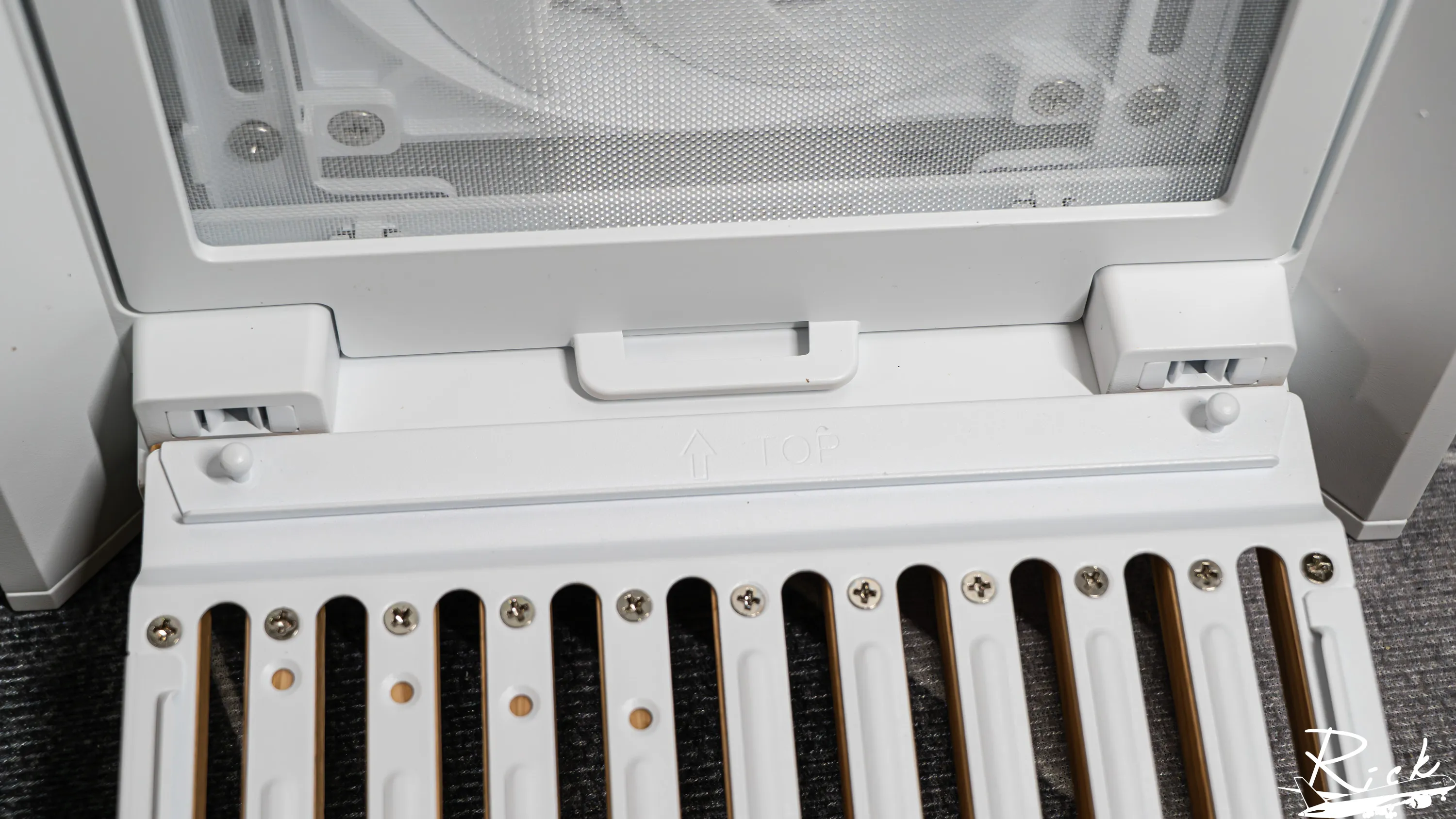 【開箱】木紋靜謐氣息 | CORSAIR FRAME 4000D WOOD RS WHITE7445|小老婆汽機車資訊網
