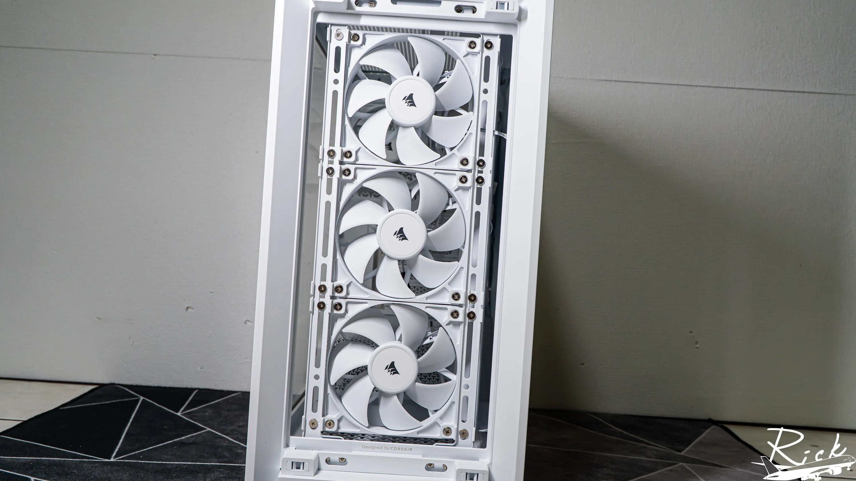 【開箱】木紋靜謐氣息 | CORSAIR FRAME 4000D WOOD RS WHITE7157|小老婆汽機車資訊網