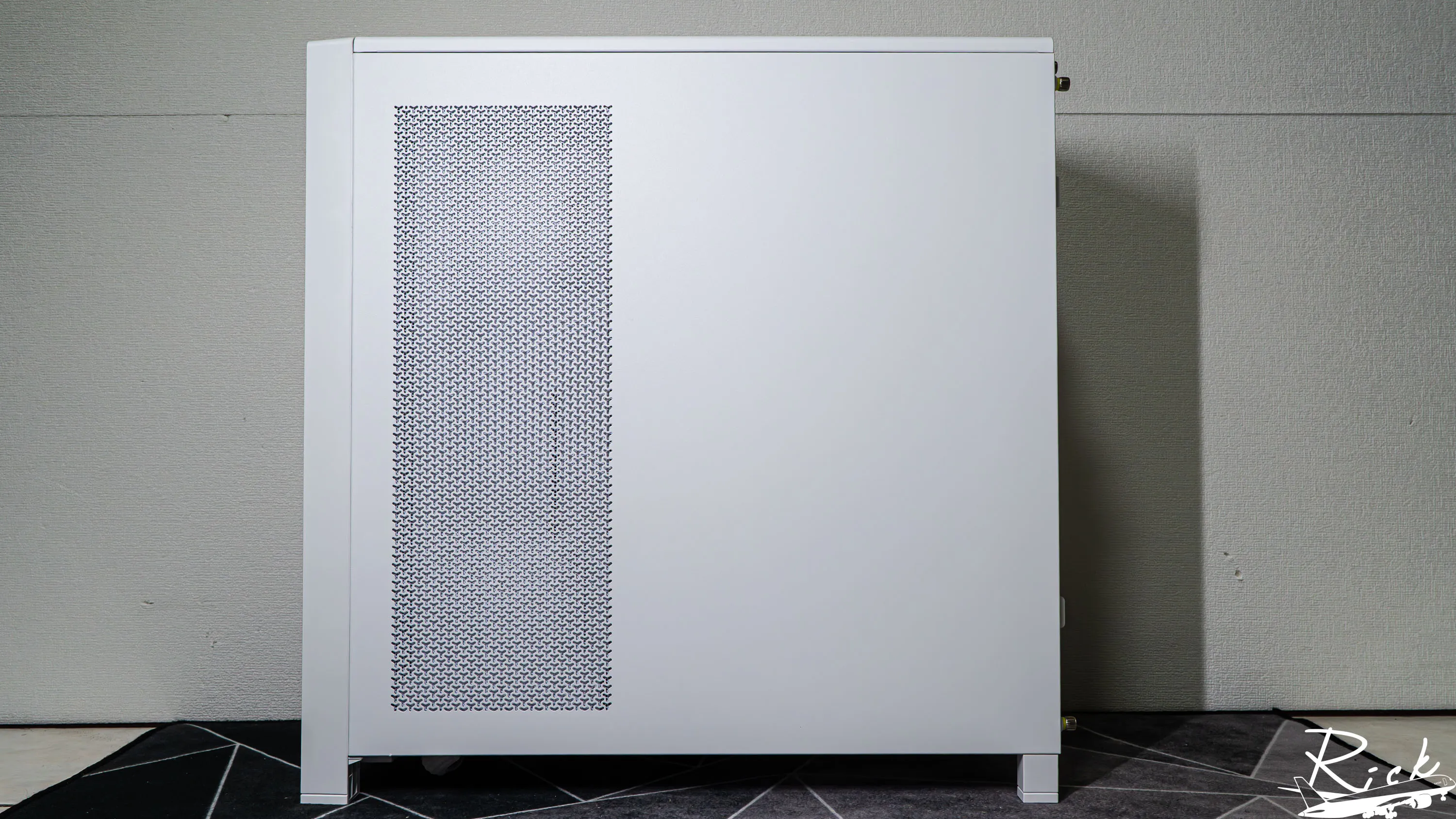 【開箱】木紋靜謐氣息 | CORSAIR FRAME 4000D WOOD RS WHITE8606|小老婆汽機車資訊網