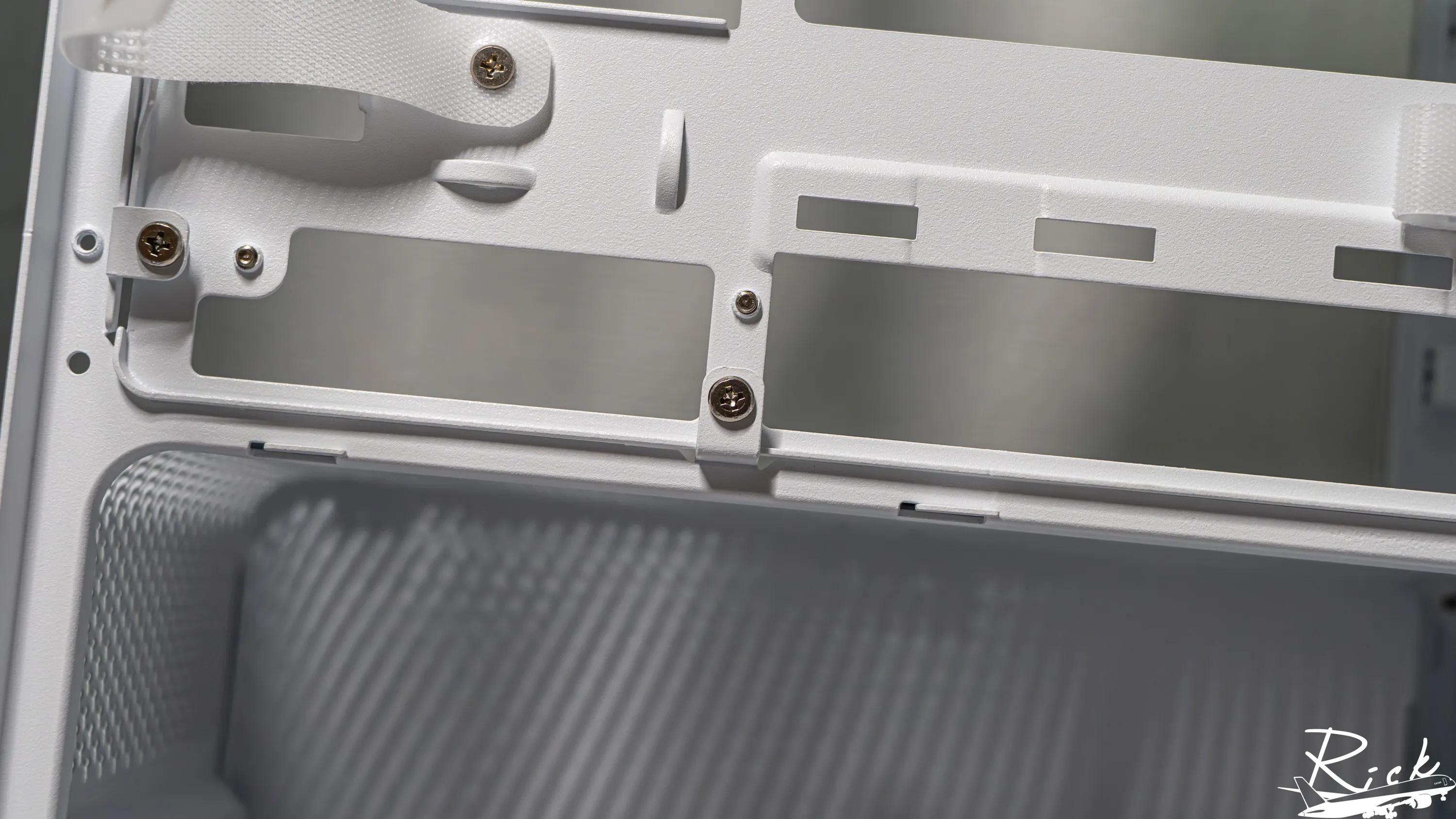 【開箱】木紋靜謐氣息 | CORSAIR FRAME 4000D WOOD RS WHITE578|小老婆汽機車資訊網