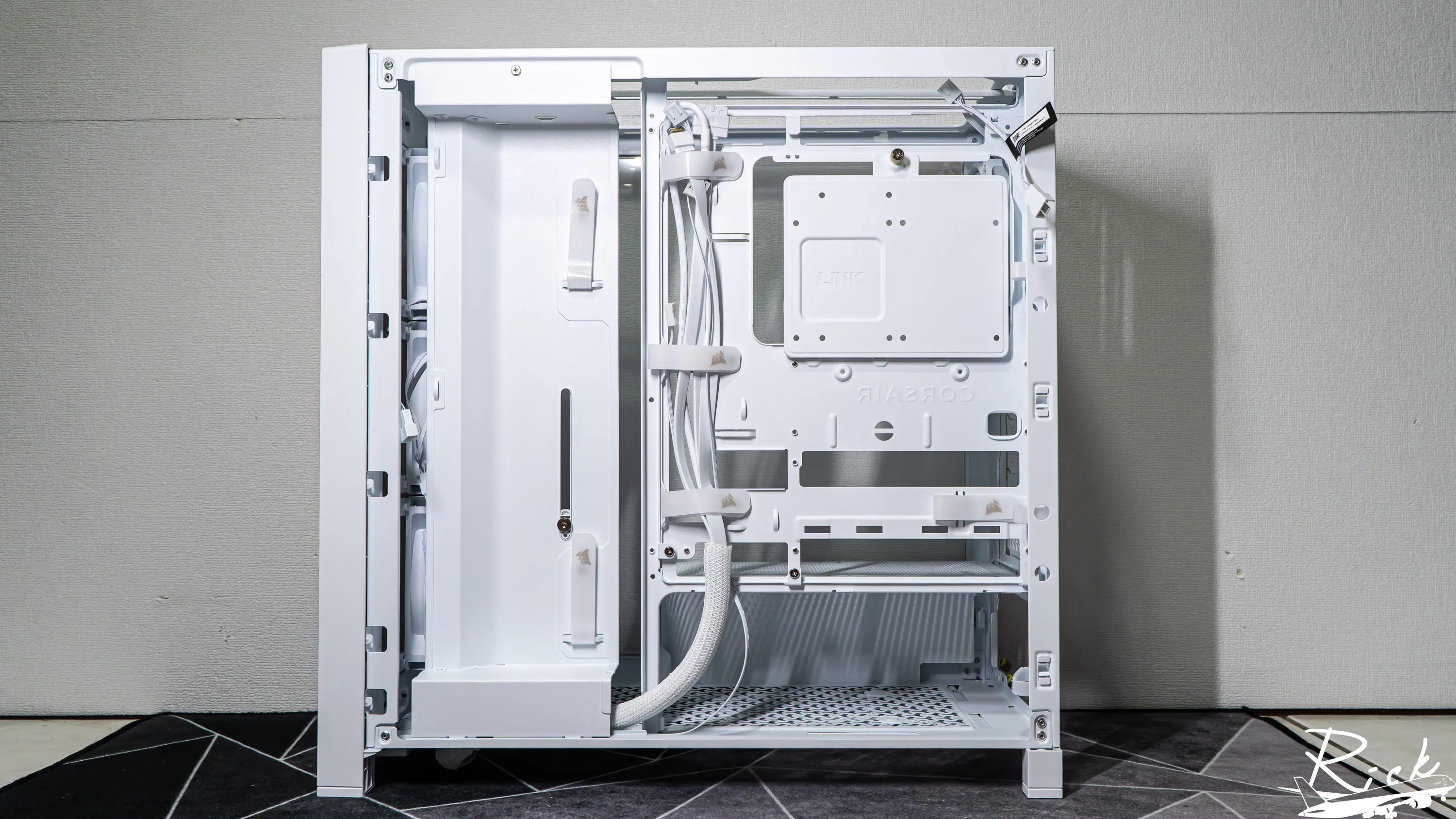 【開箱】木紋靜謐氣息 | CORSAIR FRAME 4000D WOOD RS WHITE658|小老婆汽機車資訊網
