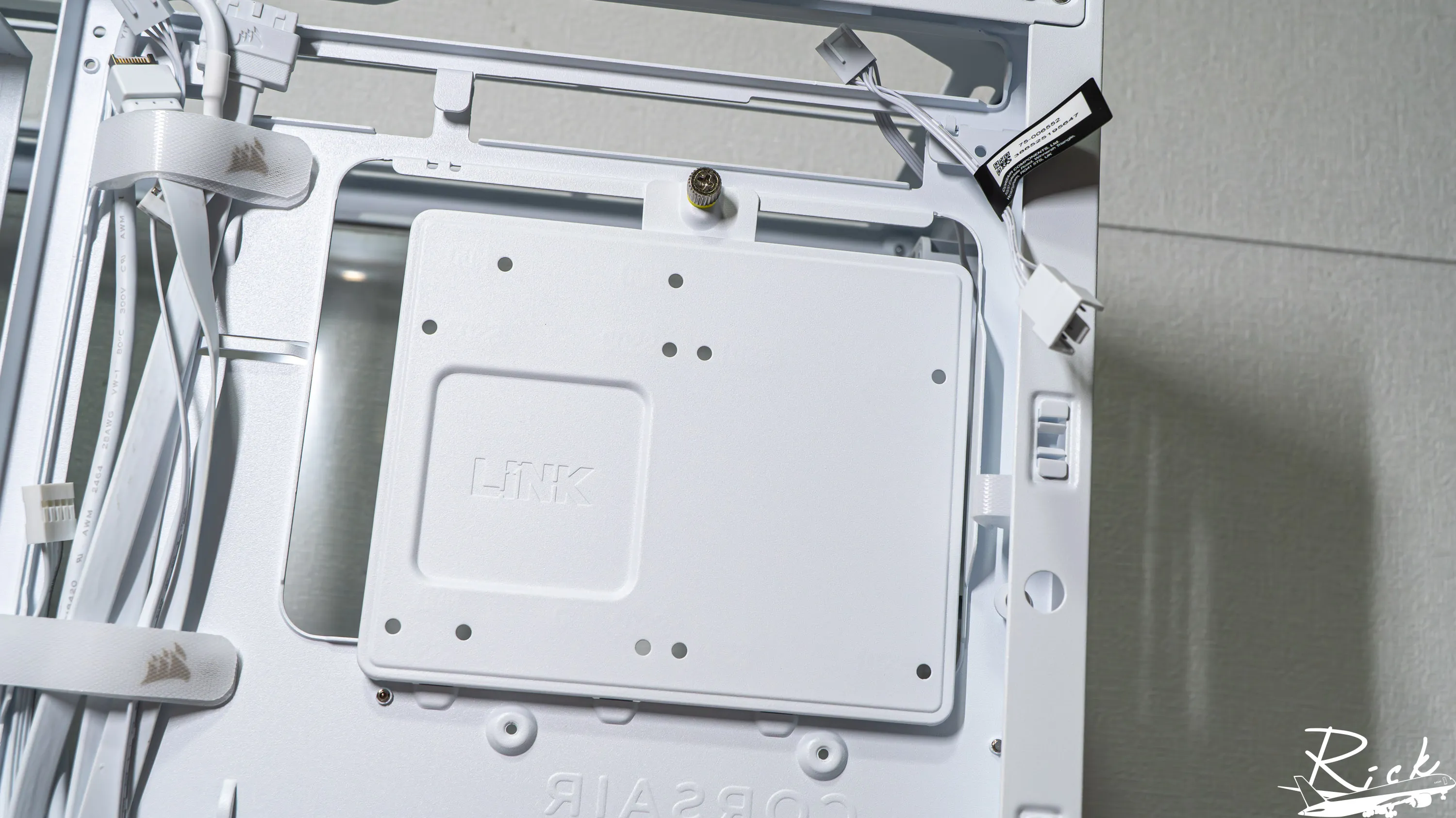 【開箱】木紋靜謐氣息 | CORSAIR FRAME 4000D WOOD RS WHITE122|小老婆汽機車資訊網