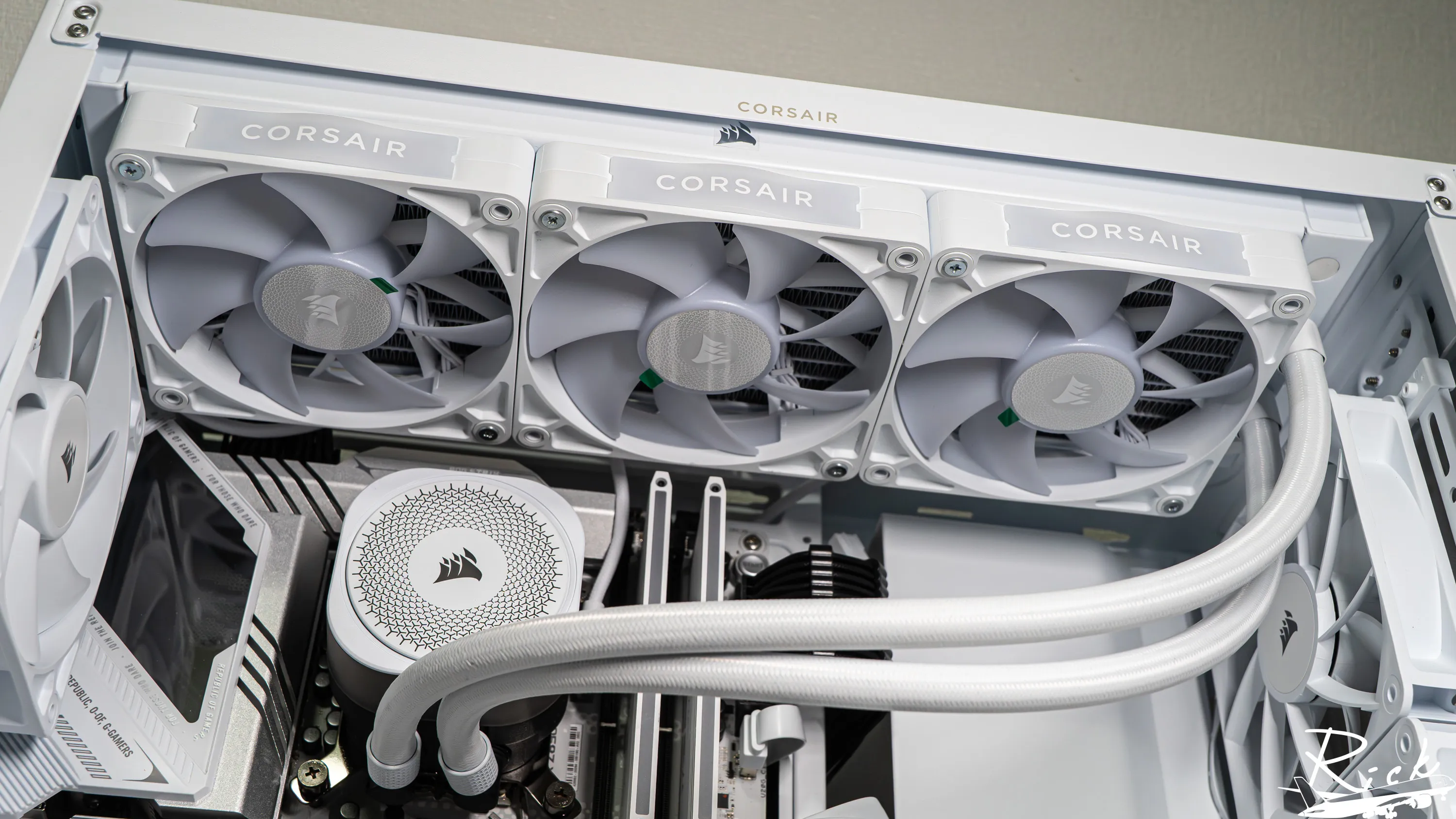 【開箱】木紋靜謐氣息 | CORSAIR FRAME 4000D WOOD RS WHITE6757|小老婆汽機車資訊網